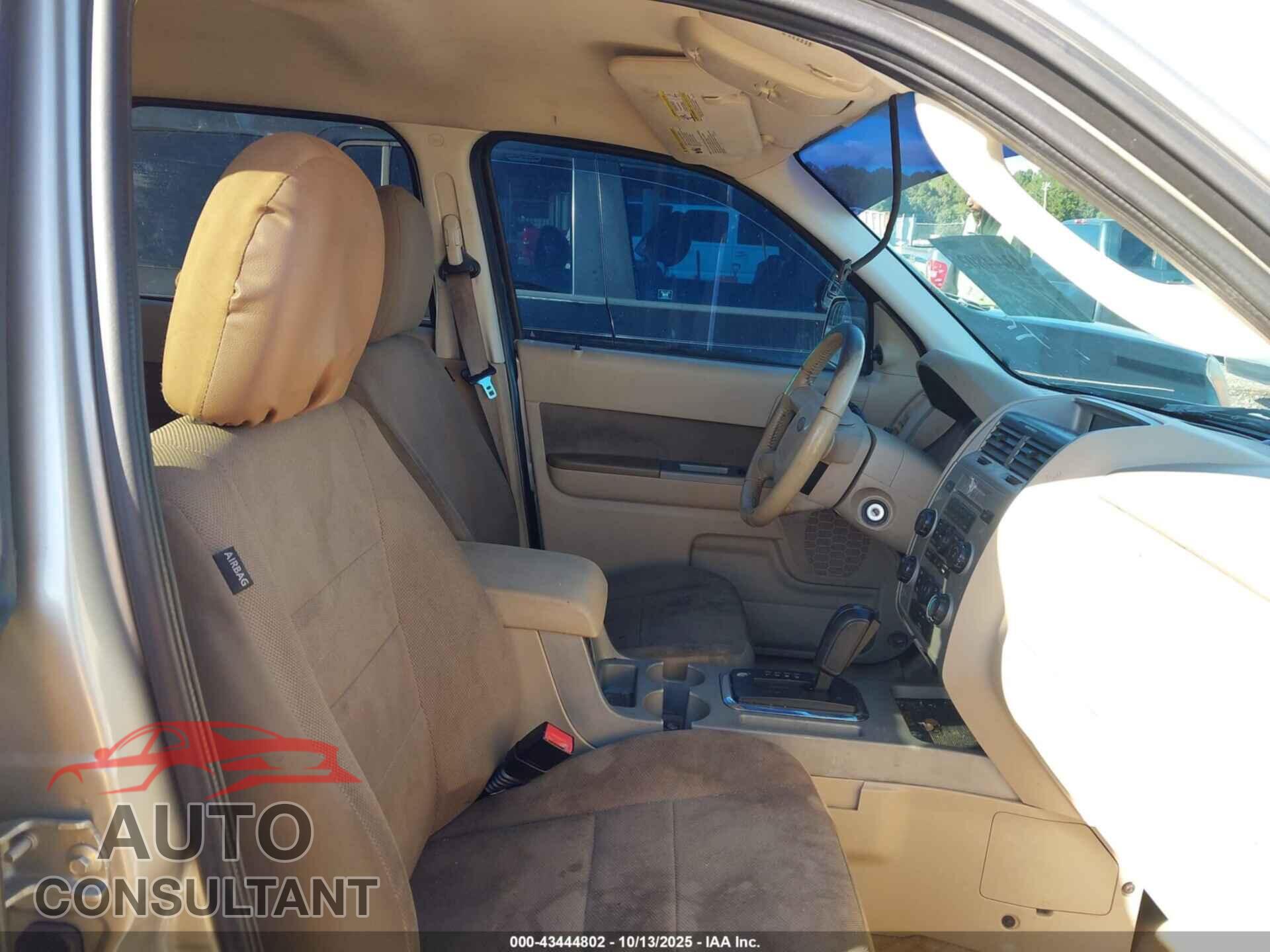 FORD ESCAPE 2010 - 1FMCU9D79AKB29191