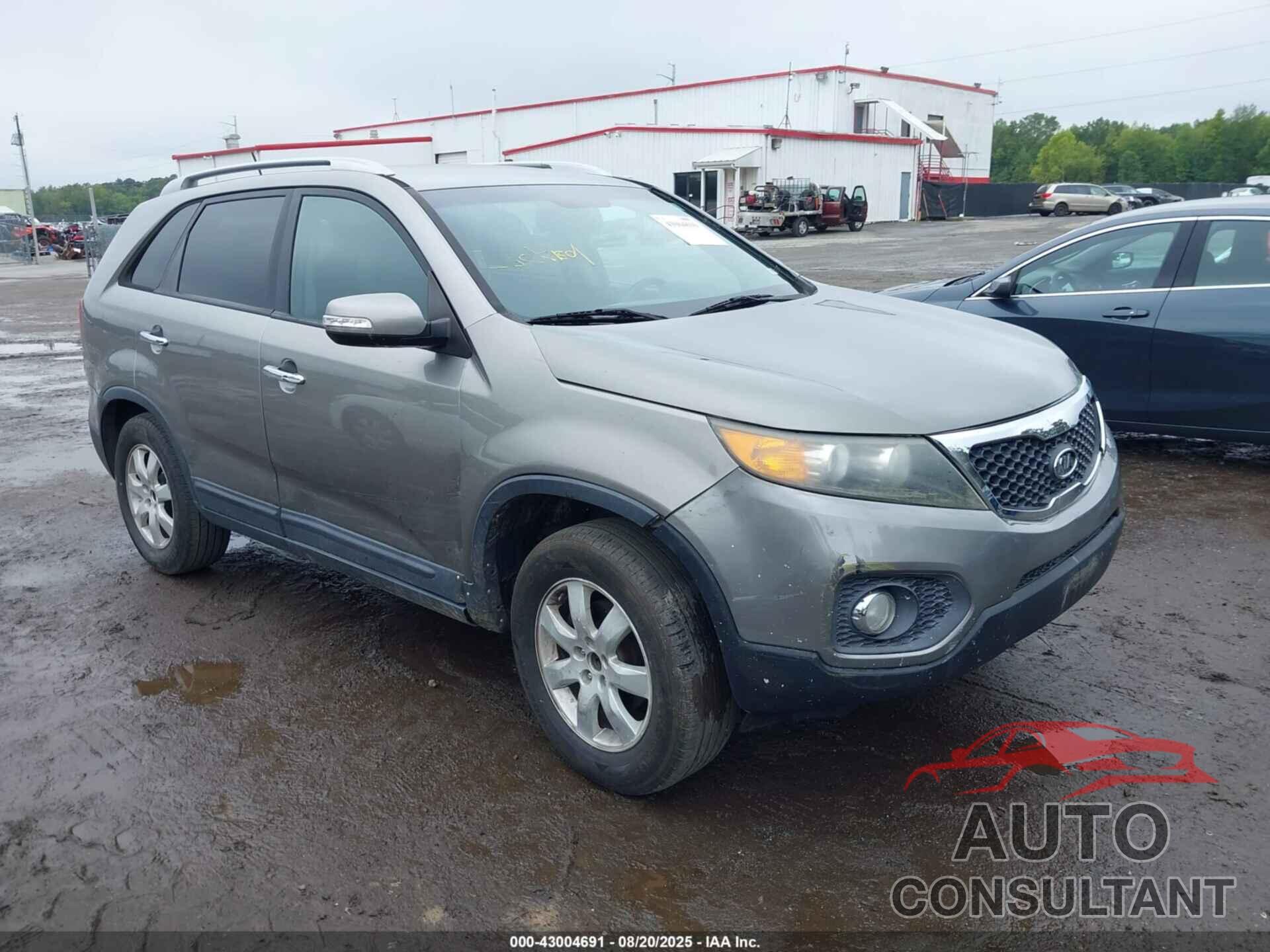 KIA SORENTO 2012 - 5XYKT4A68CG197394