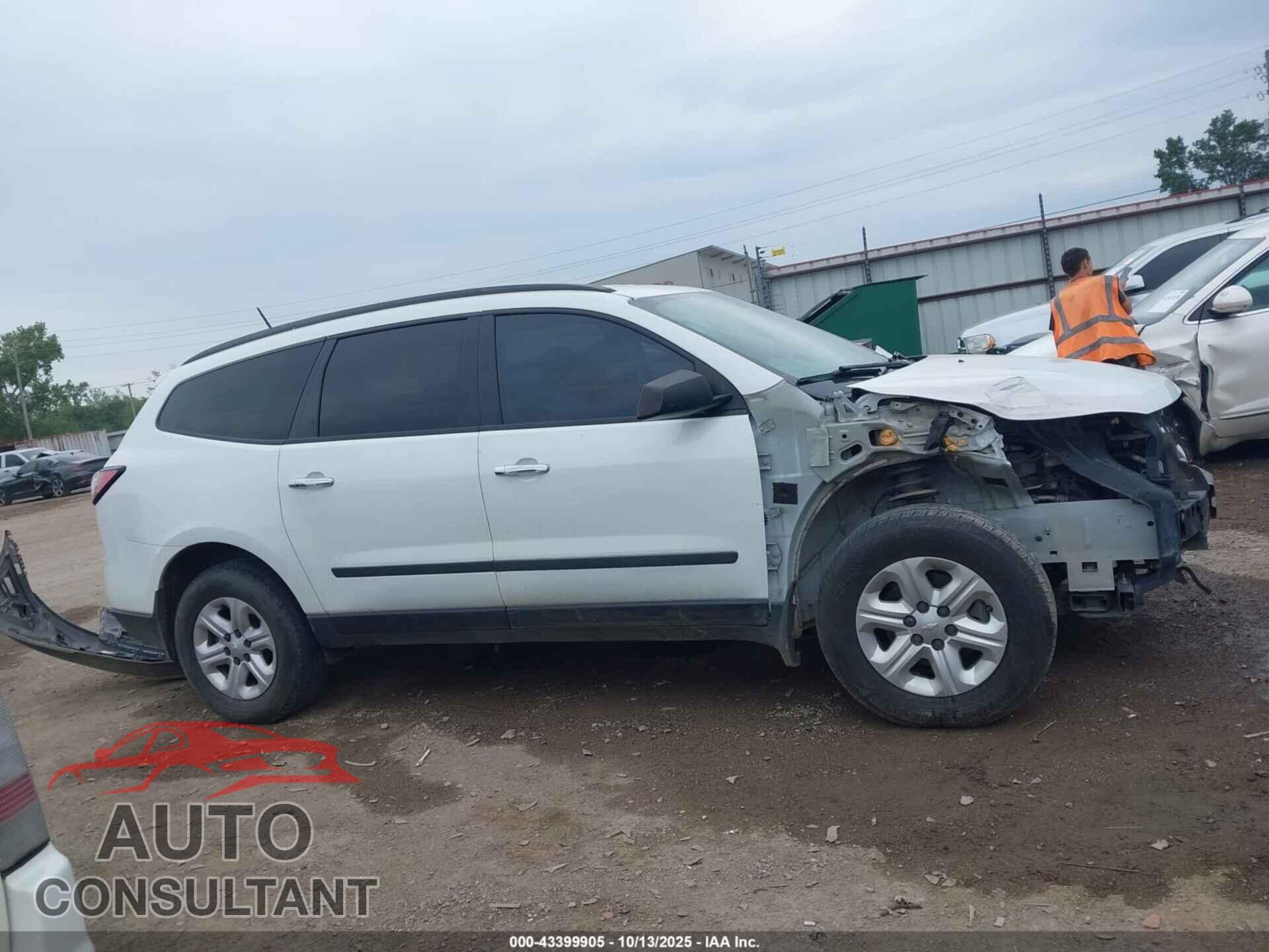 CHEVROLET TRAVERSE 2017 - 1GNKRFED2HJ135362