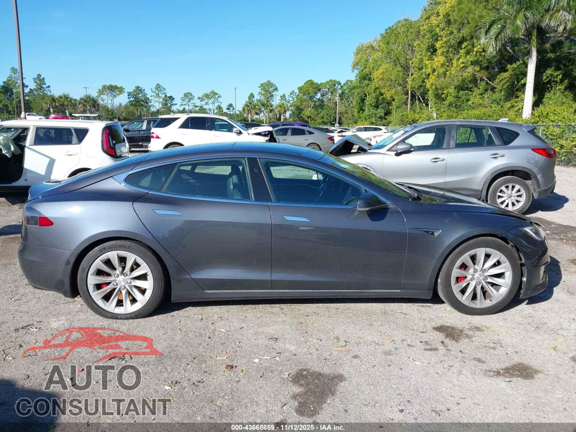 TESLA MODEL S 2016 - 5YJSA1E44GF164077