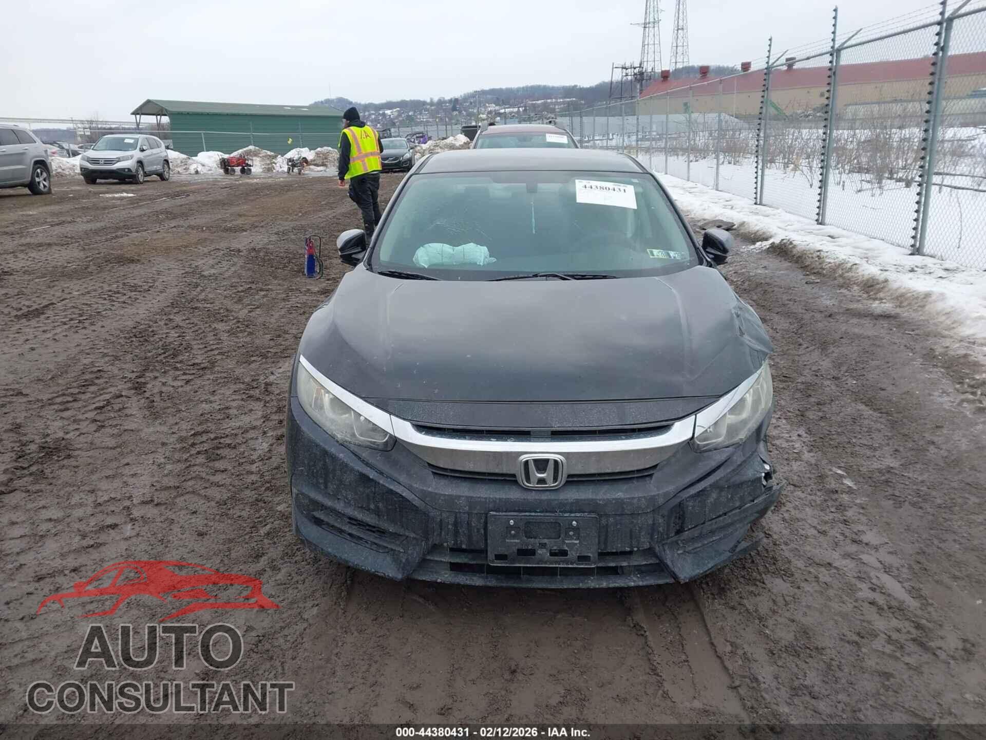 HONDA CIVIC 2017 - 2HGFC2F59HH525678
