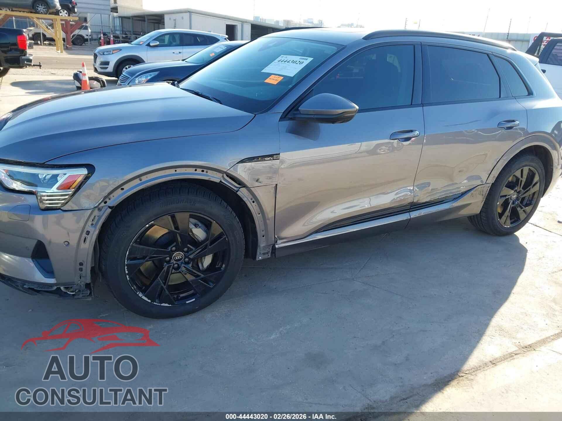 AUDI E-TRON 2021 - WA1AAAGE7MB012482