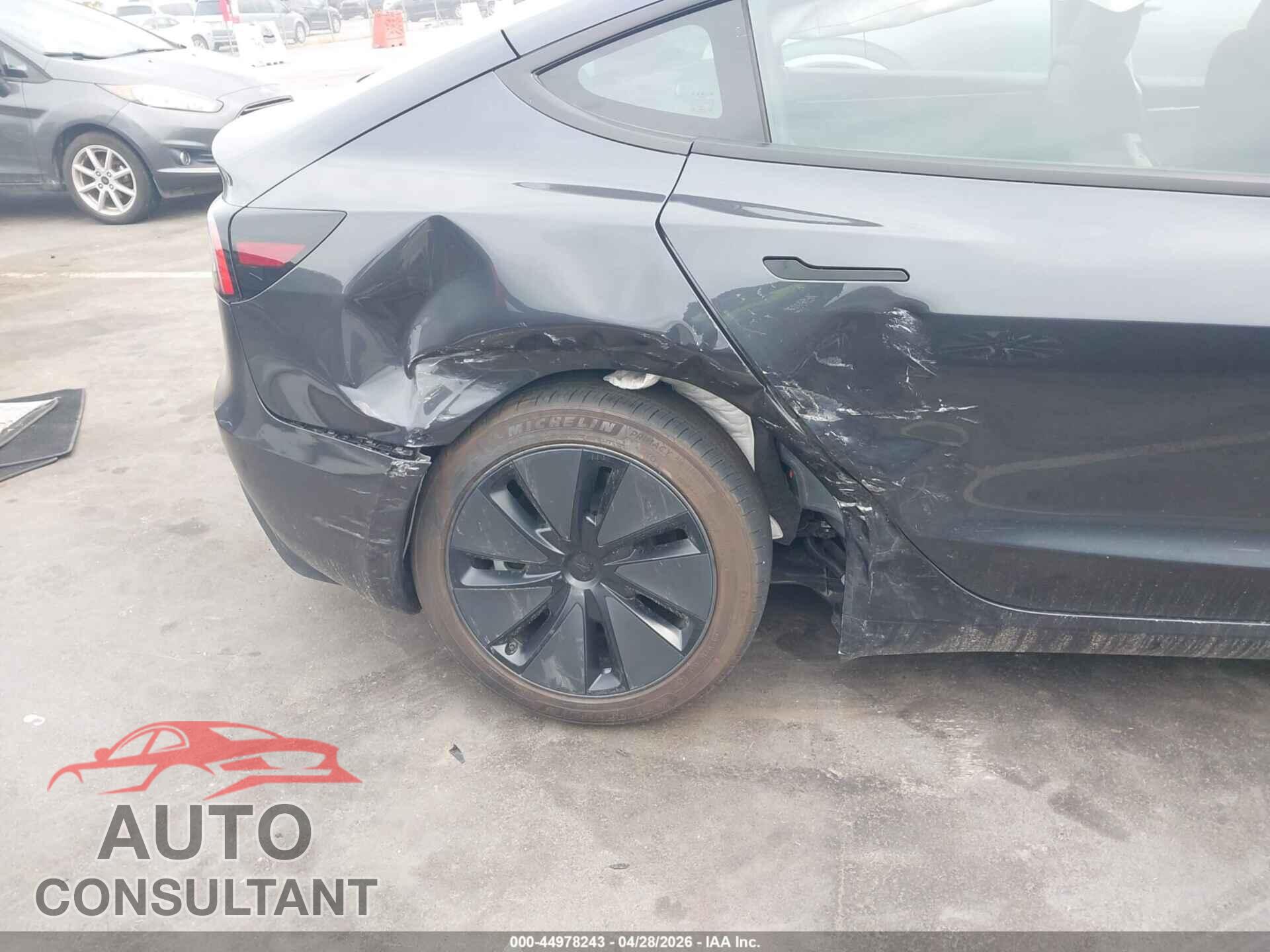 TESLA MODEL 3 2026 - 5YJ3E1EA6TF116413