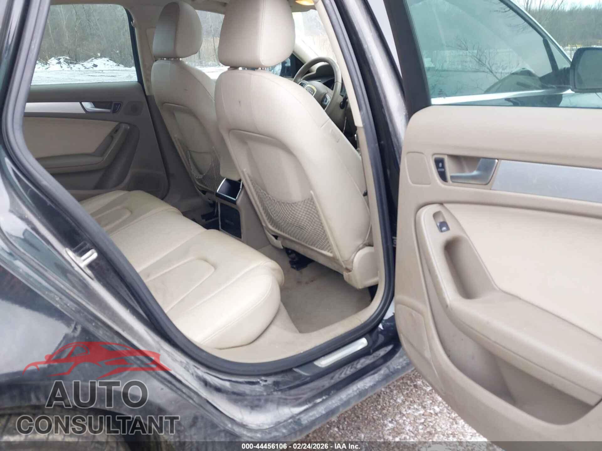 AUDI A4 2012 - WAUBFAFL0CA070446