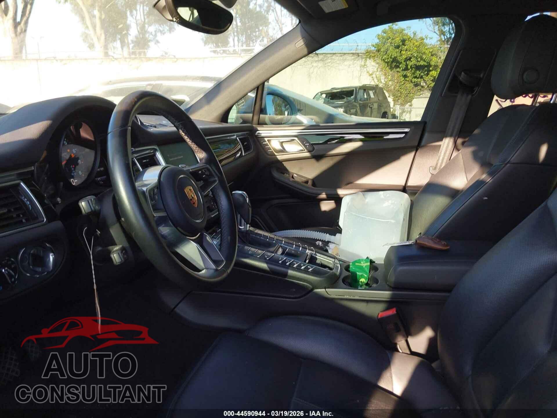 PORSCHE MACAN 2018 - WP1AA2A59JLB14780