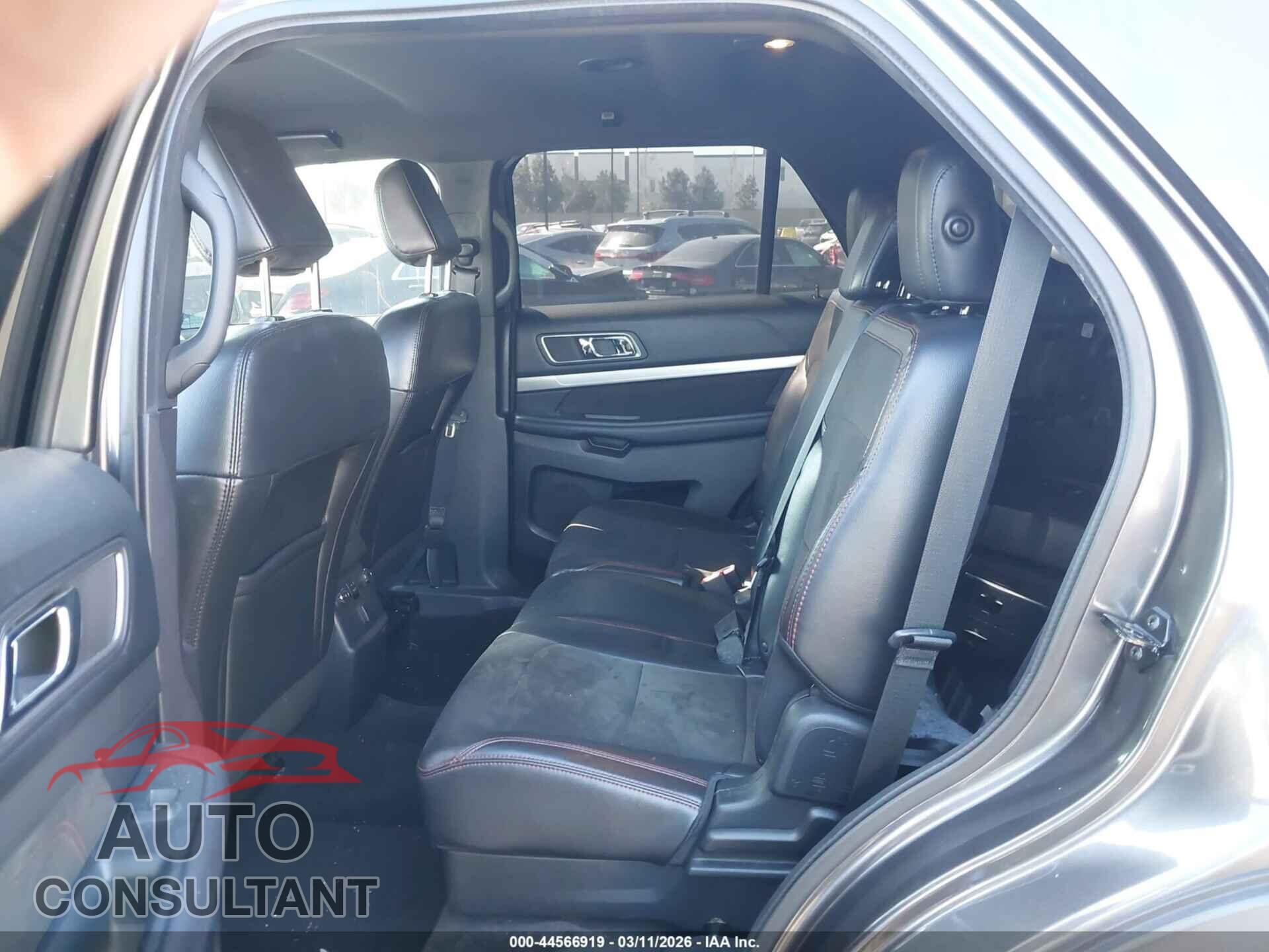 FORD EXPLORER 2018 - 1FM5K7D82JGB65626