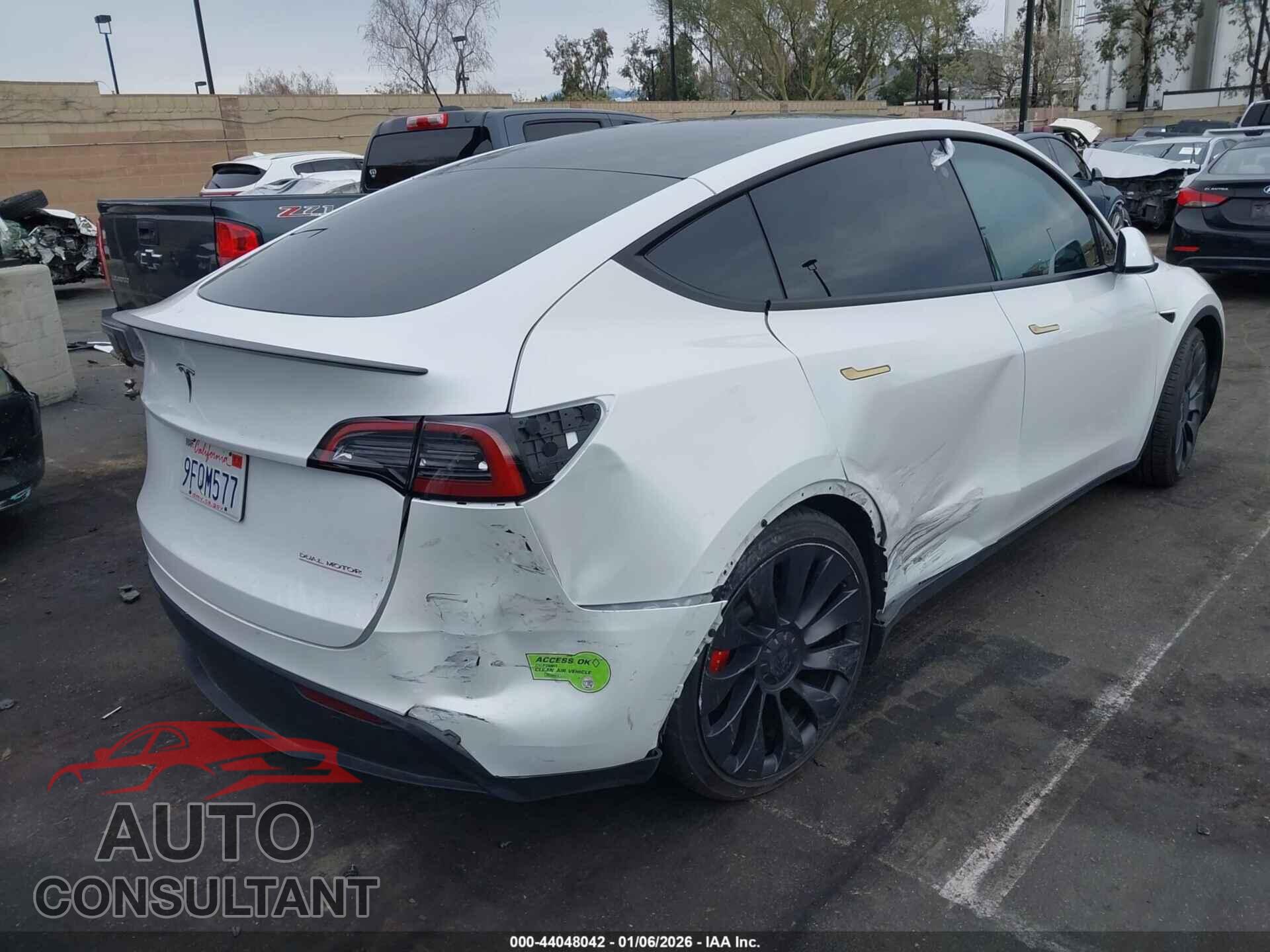 TESLA MODEL Y 2023 - 7SAYGDEF8PF738971