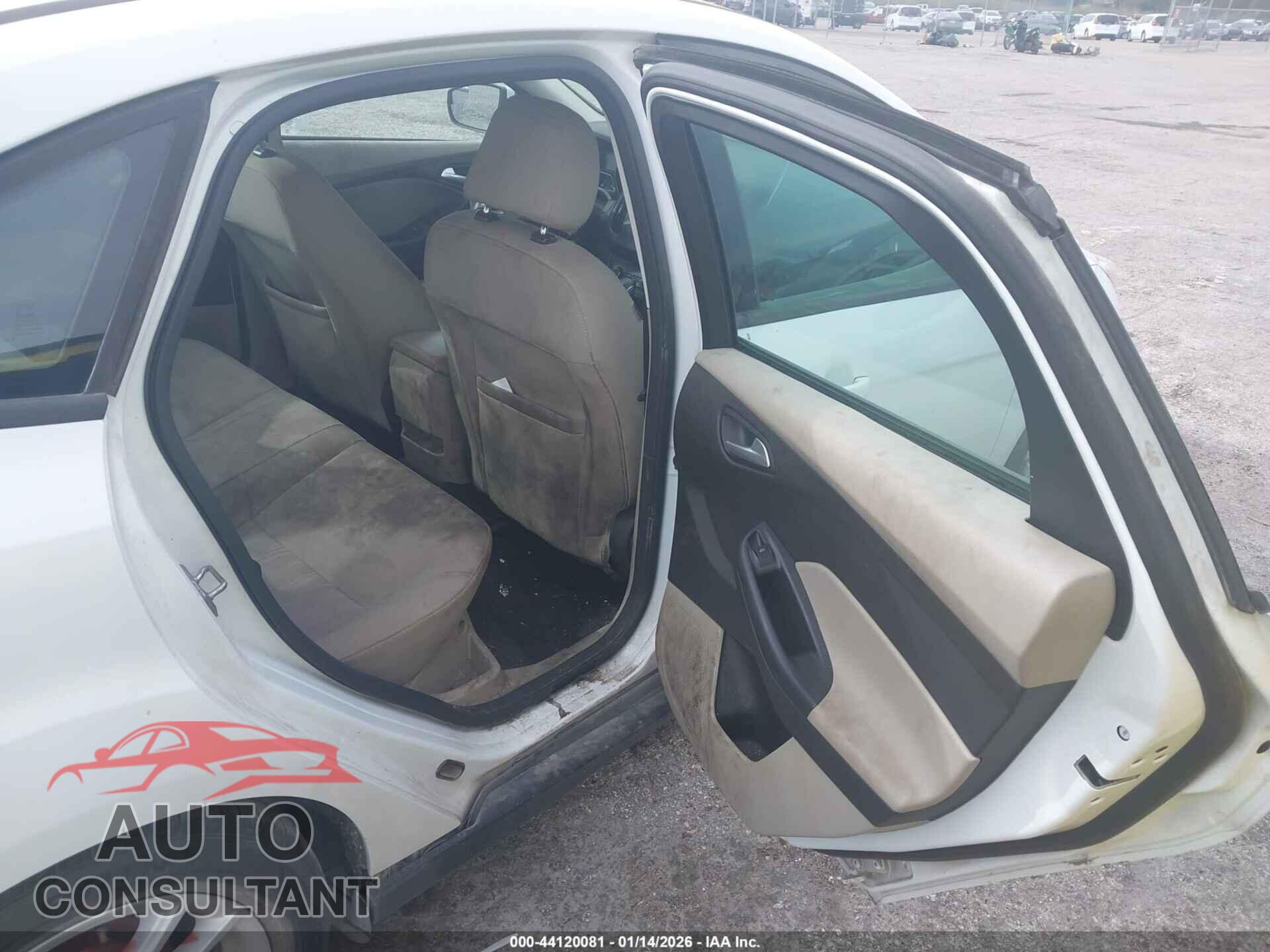 FORD FOCUS 2017 - 1FADP3F29HL269766