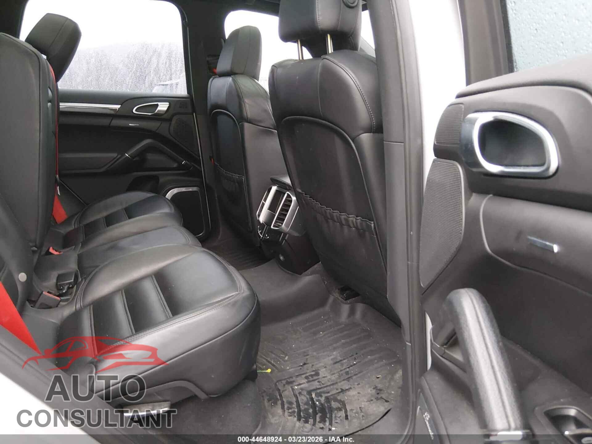 PORSCHE CAYENNE 2012 - WP1AA2A20CLA11434
