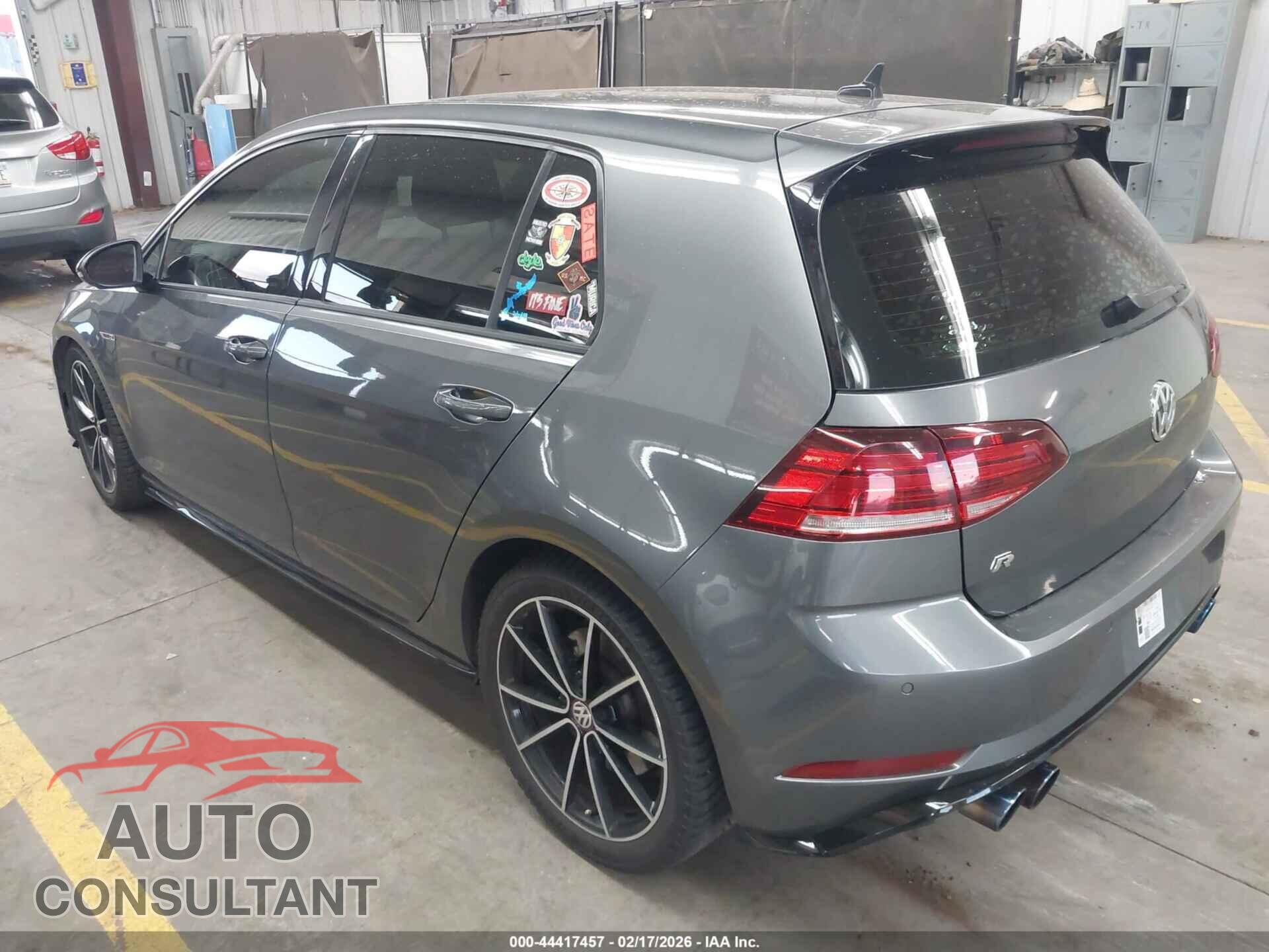 VOLKSWAGEN GOLF R 2018 - WVWWF7AU2JW202064