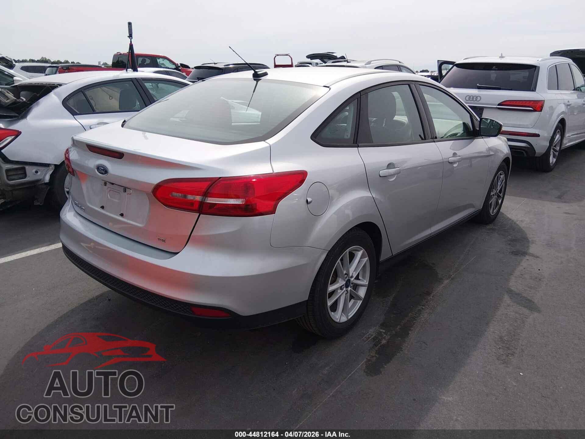 FORD FOCUS 2017 - 1FADP3F22HL309136