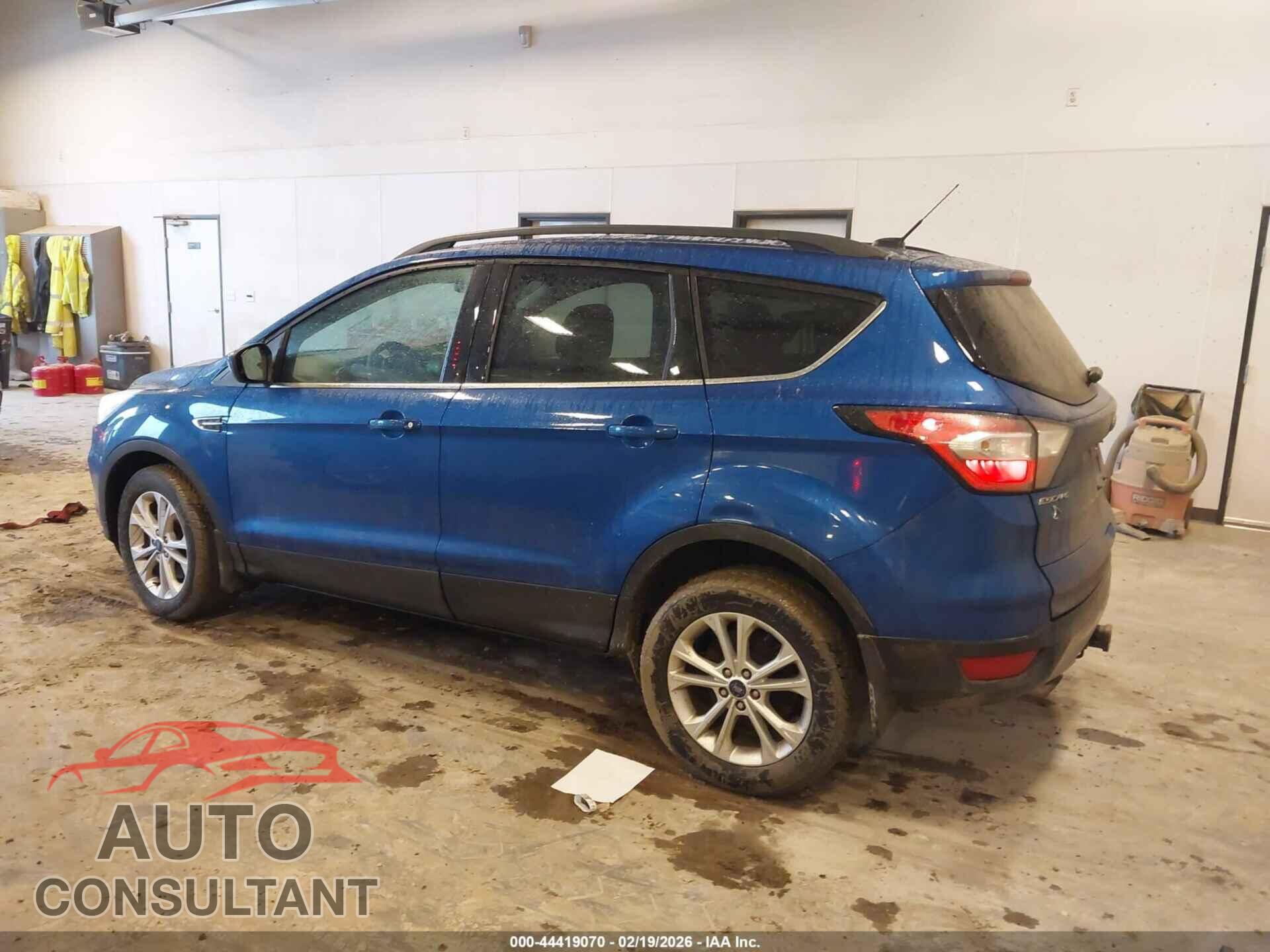FORD ESCAPE 2017 - 1FMCU9G94HUE46730