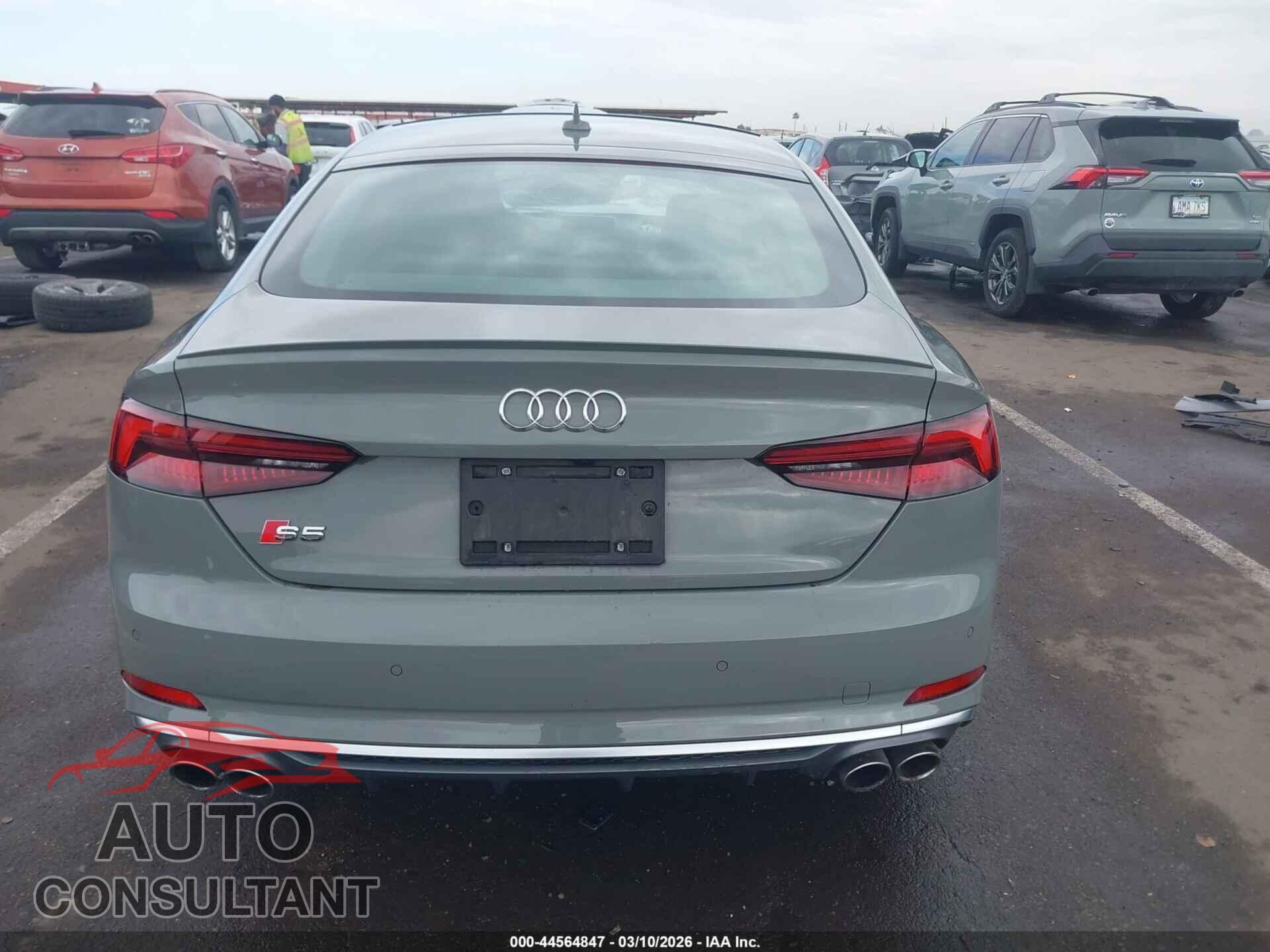 AUDI S5 2019 - WAUC4CF58KA001431