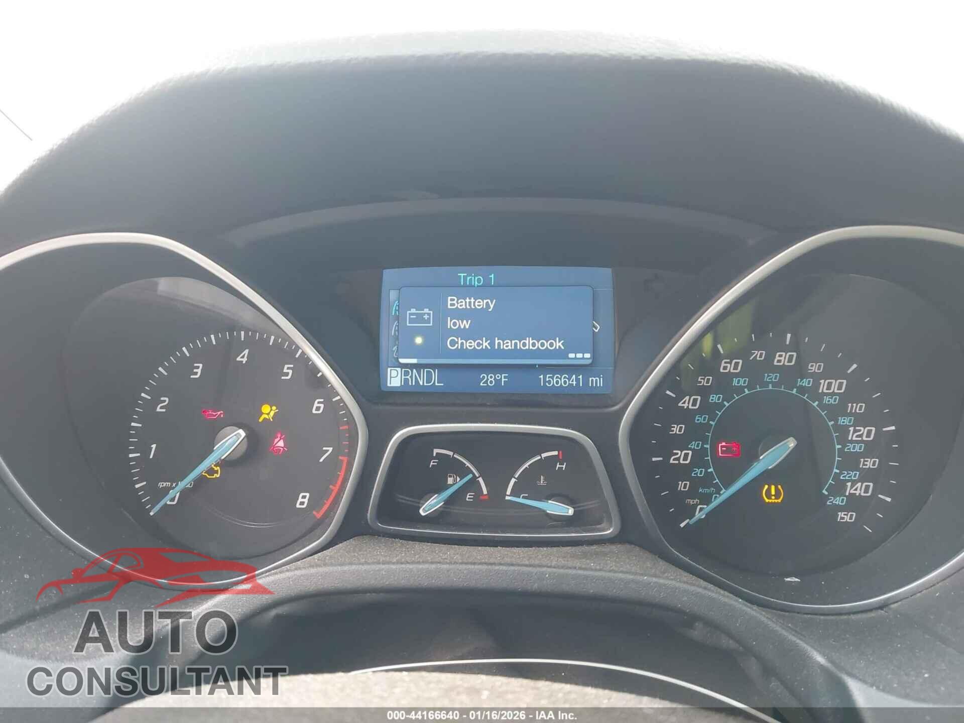 FORD FOCUS 2012 - 1FAHP3K26CL228219