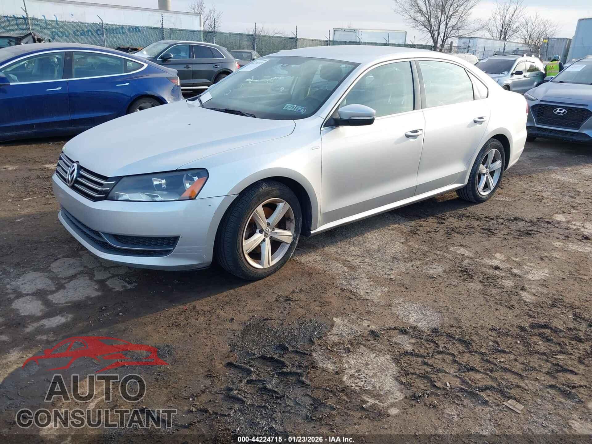 VOLKSWAGEN PASSAT 2014 - 1VWAT7A37EC024912