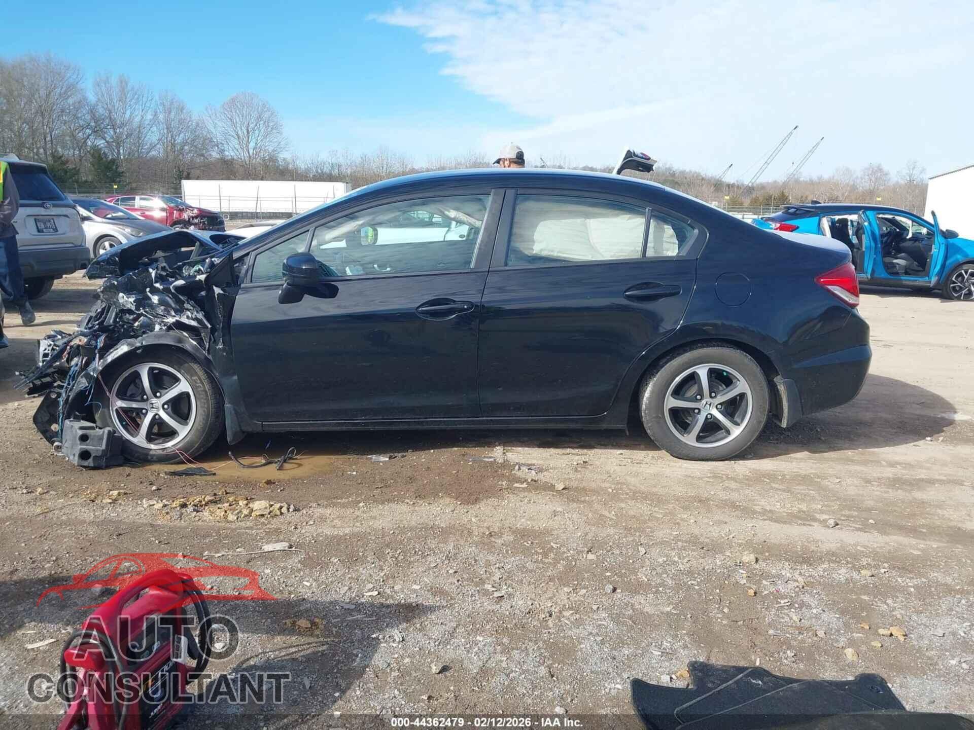 HONDA CIVIC 2015 - 2HGFB2F77FH551648