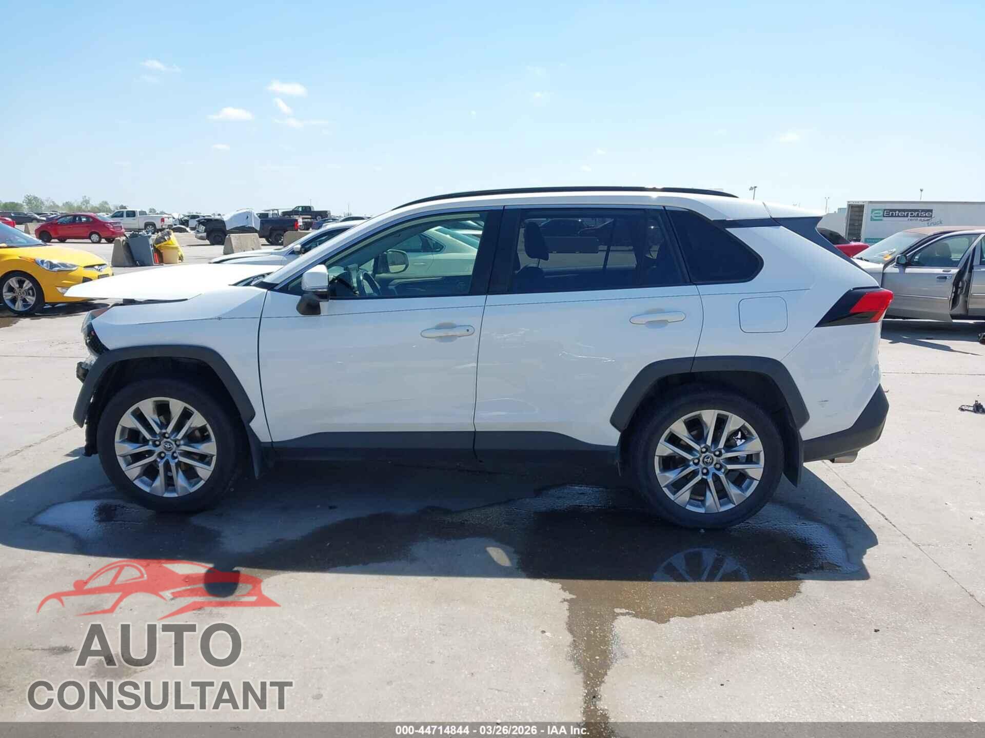 TOYOTA RAV4 2019 - JTMC1RFV6KD022906