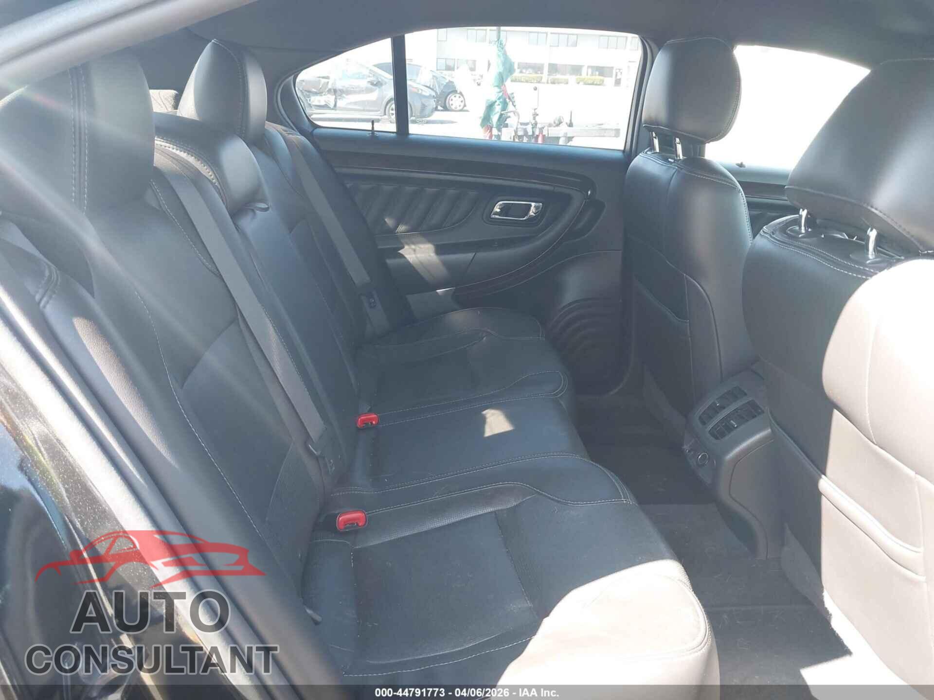 FORD TAURUS 2014 - 1FAHP2F82EG175944