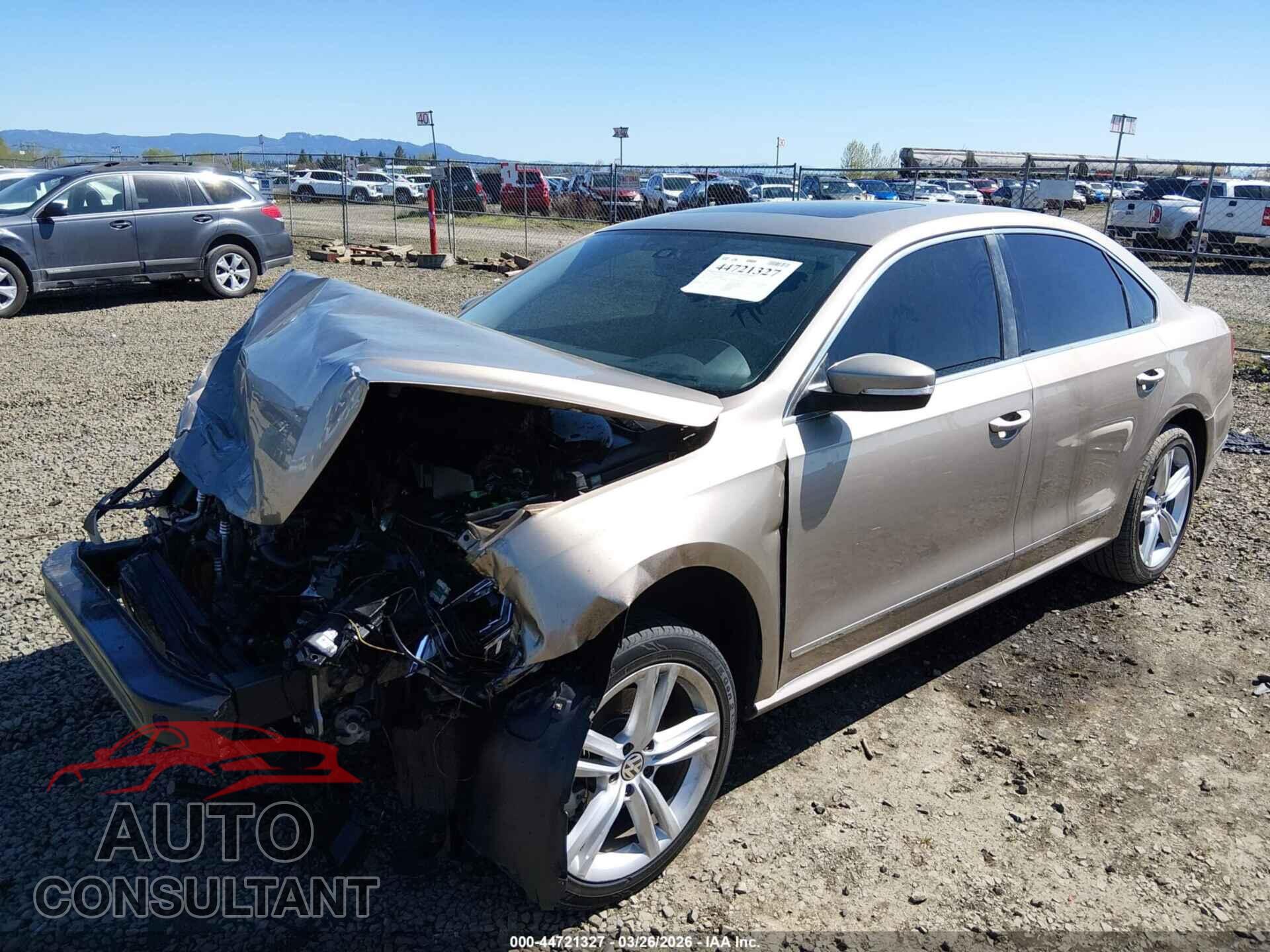 VOLKSWAGEN PASSAT 2015 - 1VWBV7A30FC094249