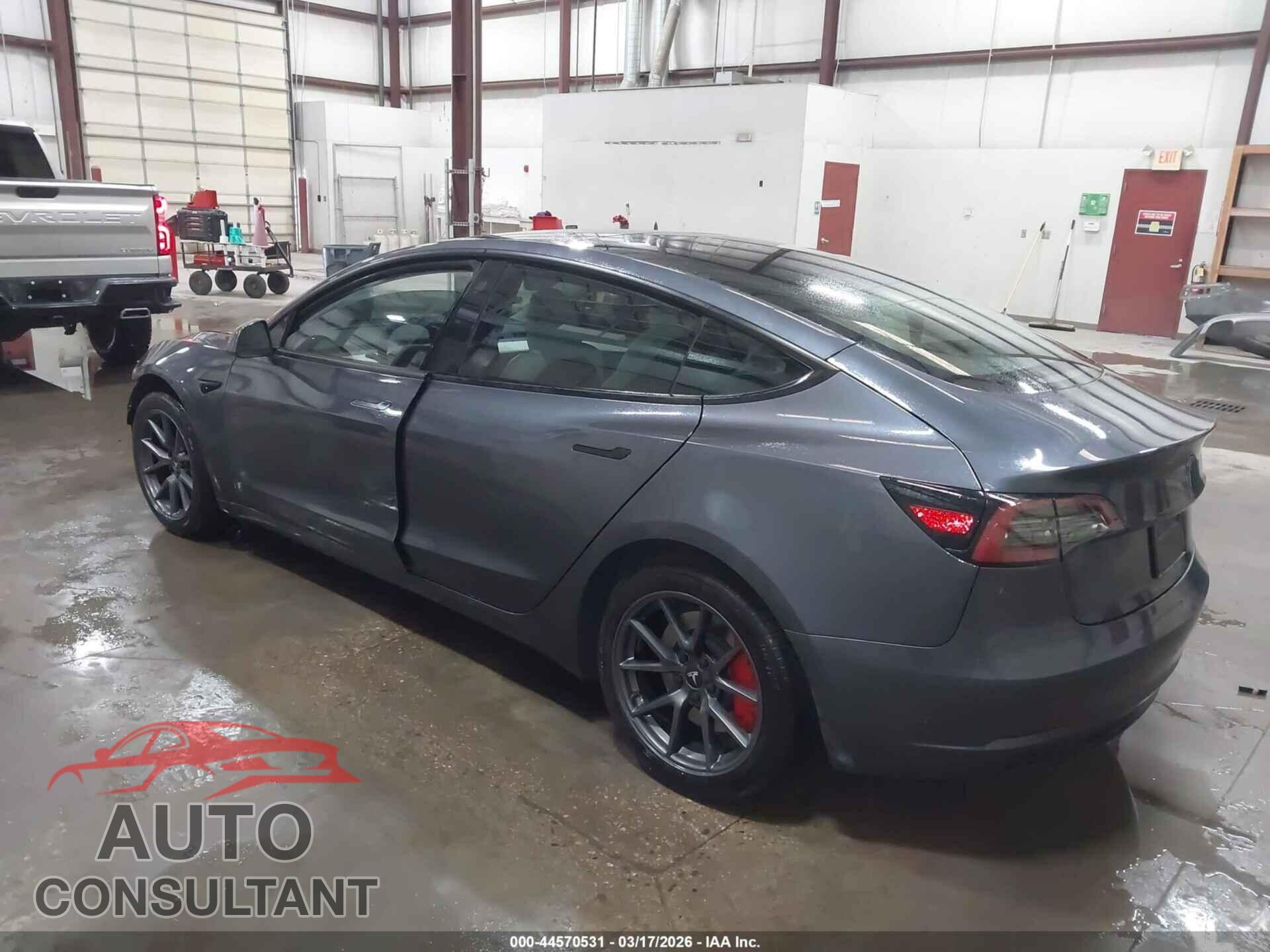 TESLA MODEL 3 2023 - 5YJ3E1EA5PF679457