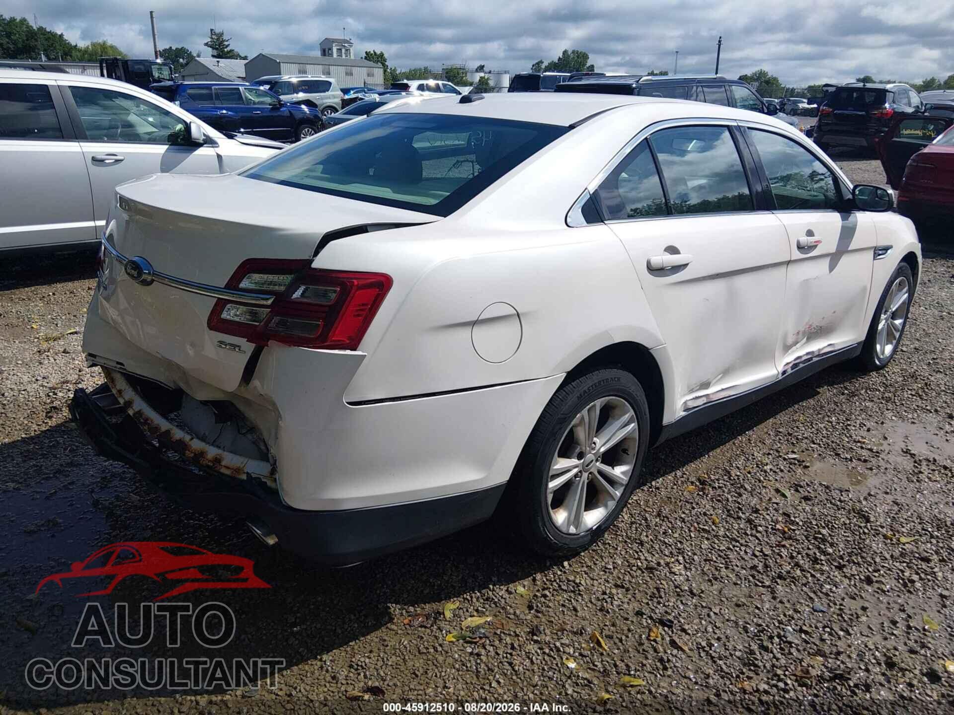 FORD TAURUS 2017 - 1FAHP2E87HG116720