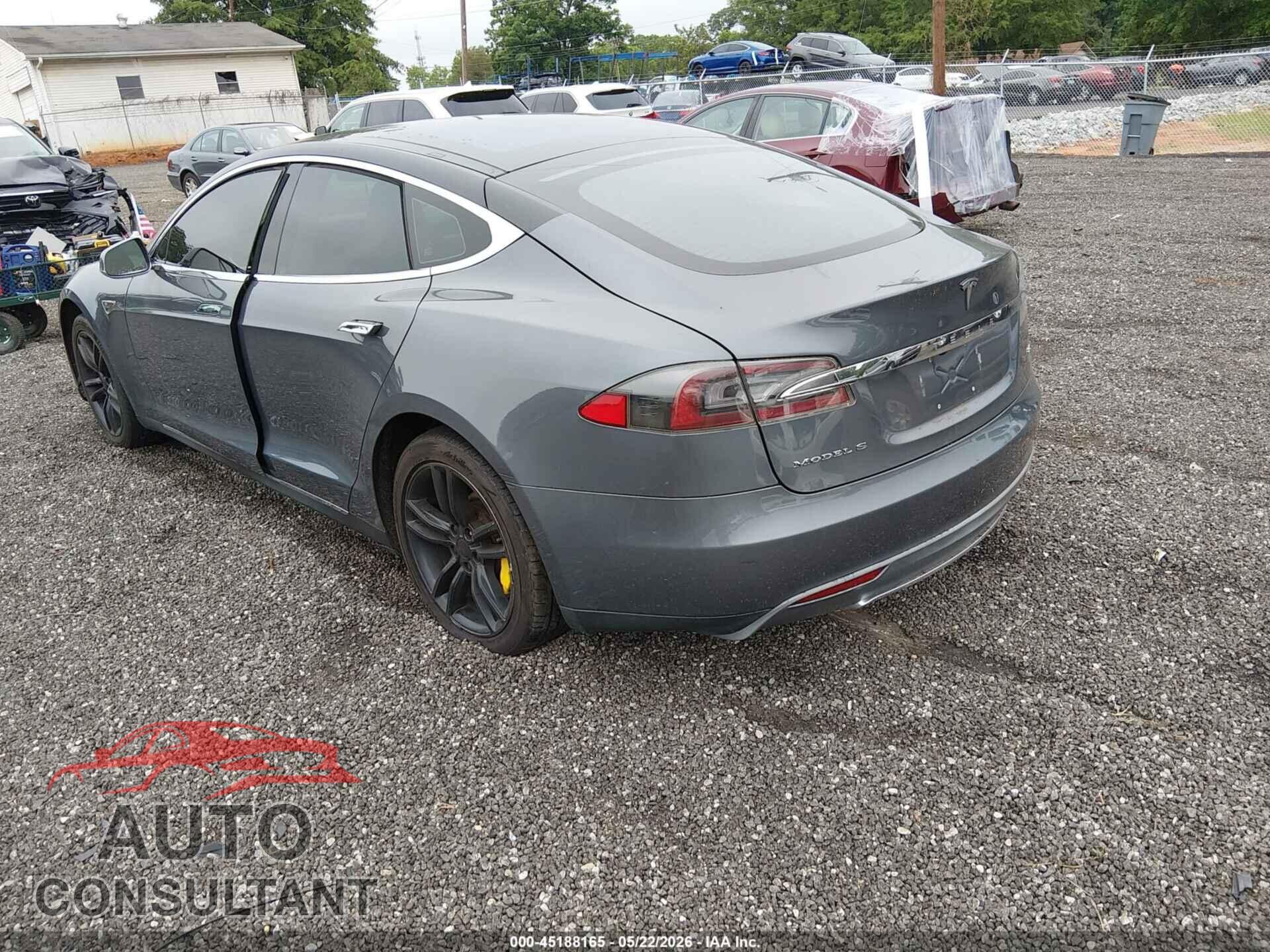 TESLA MODEL S 2013 - 5YJSA1CNXDFP16396