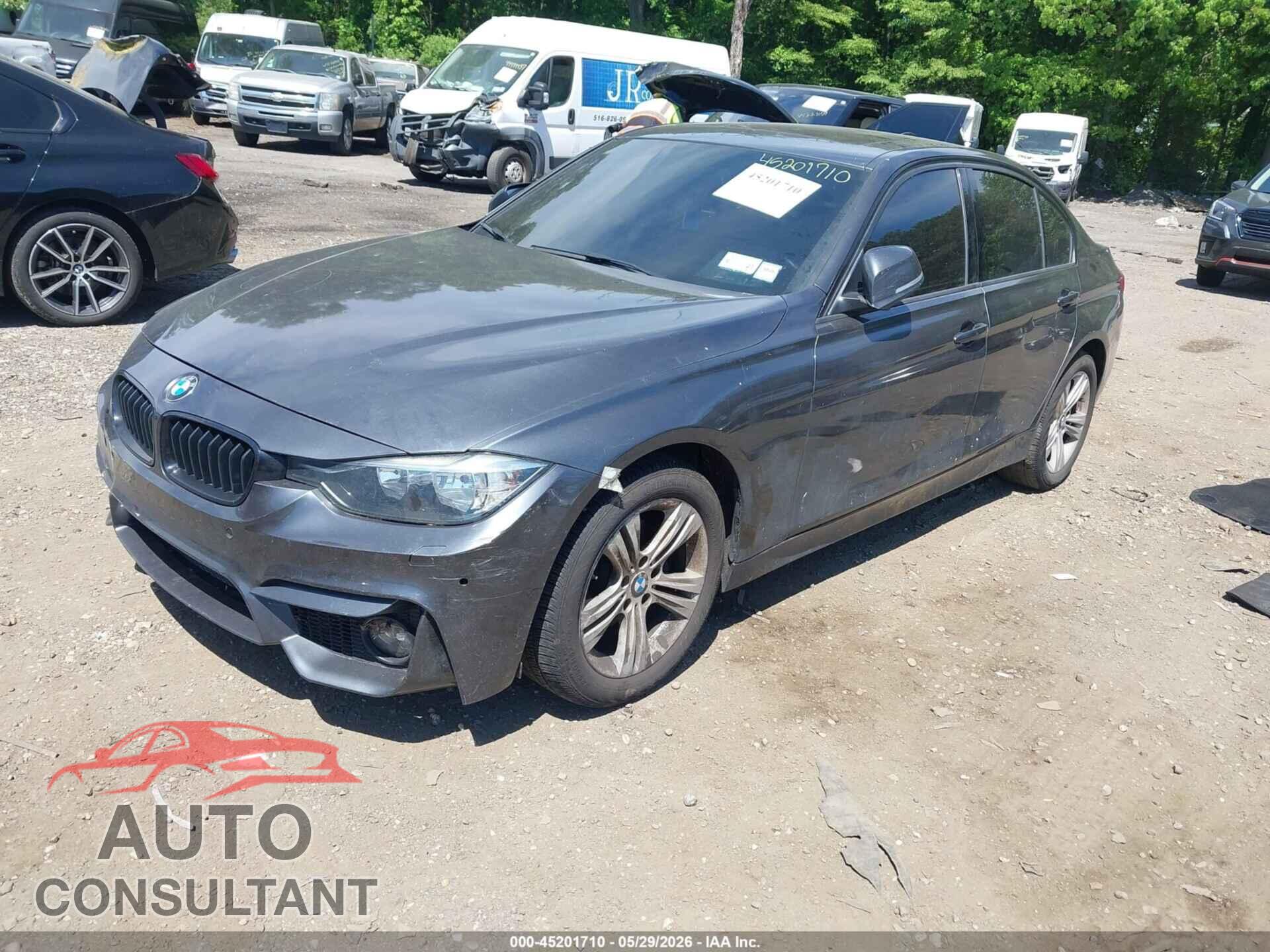 BMW 328I 2016 - WBA8E3G55GNU00928