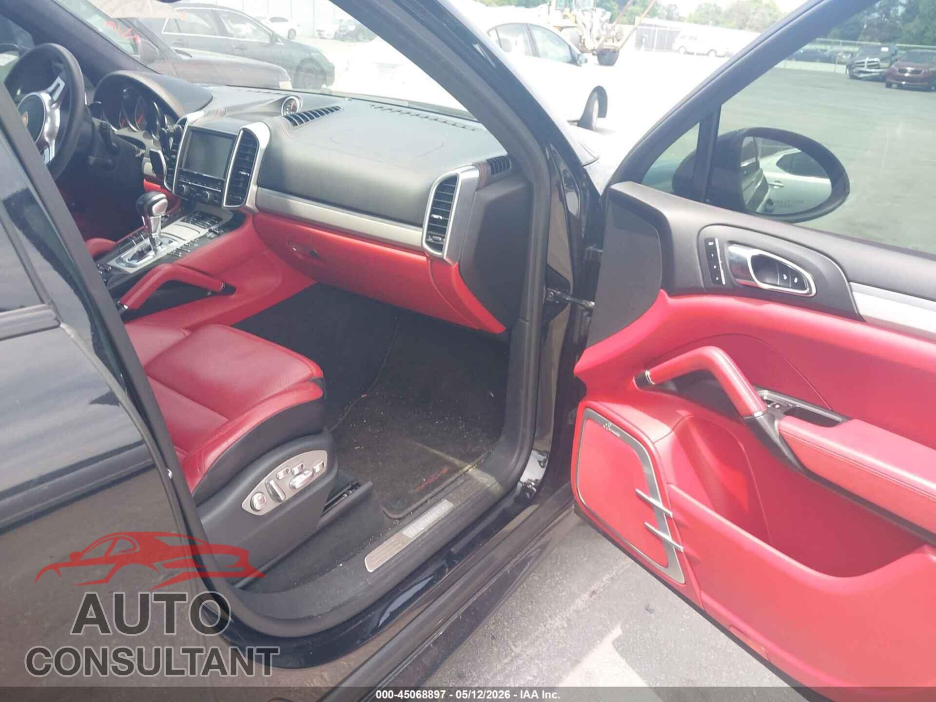 PORSCHE CAYENNE 2014 - WP1AD2A27ELA70488