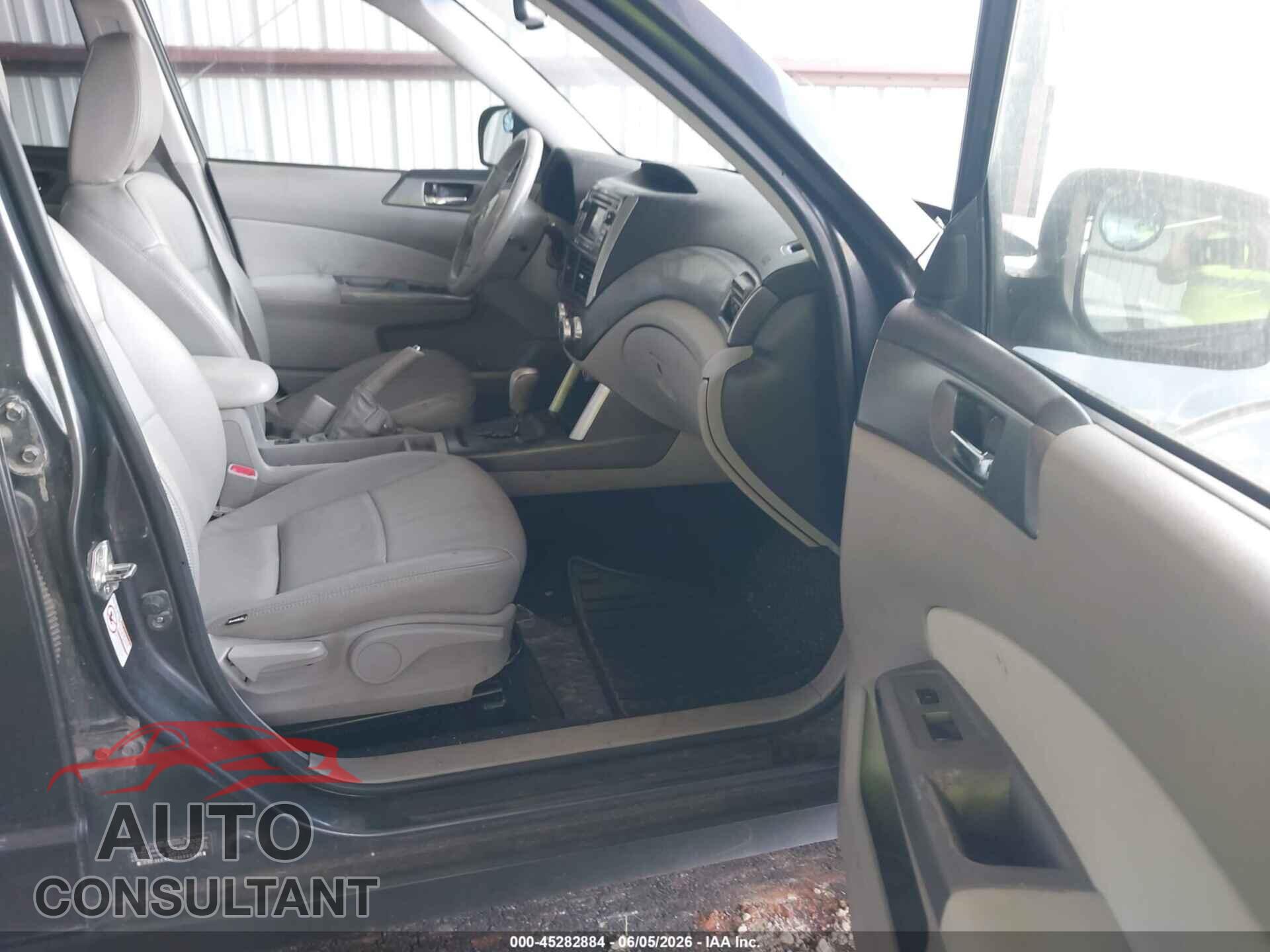 SUBARU FORESTER 2013 - JF2SHAEC9DH404482