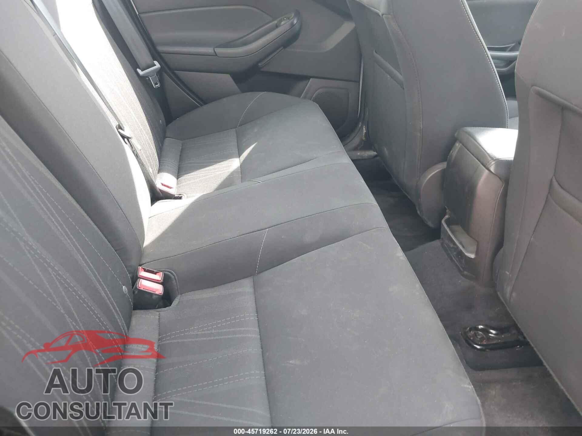 FORD FOCUS 2017 - 1FADP3F24HL288435