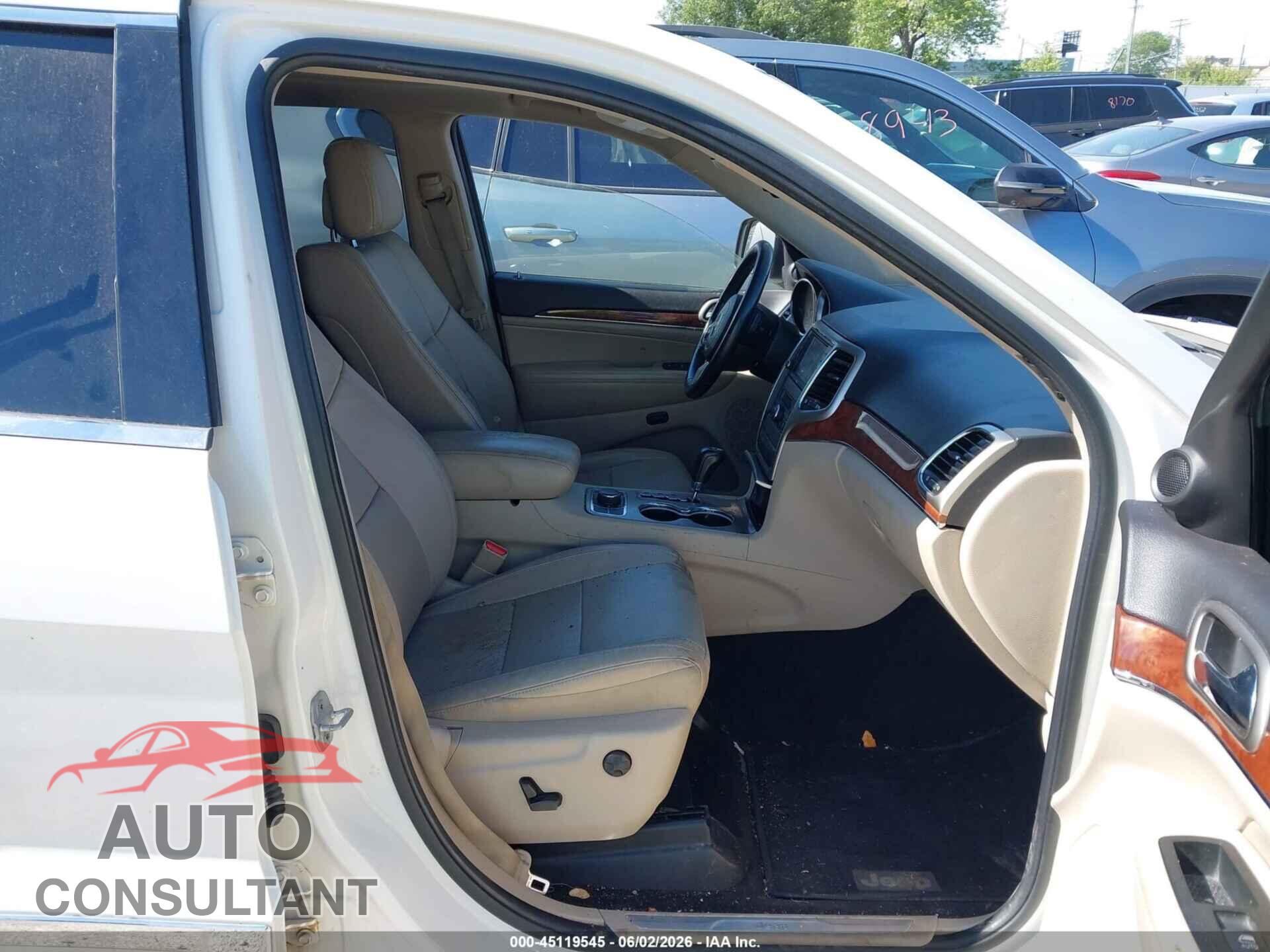 JEEP GRAND CHEROKEE 2011 - 1J4RR5GGXBC738350