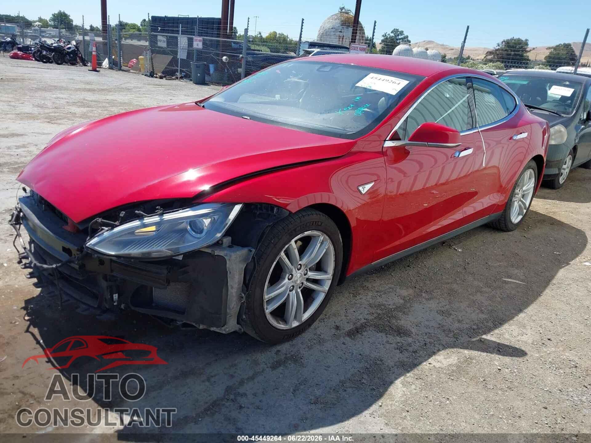 TESLA MODEL S 2014 - 5YJSA1H13EFP67469