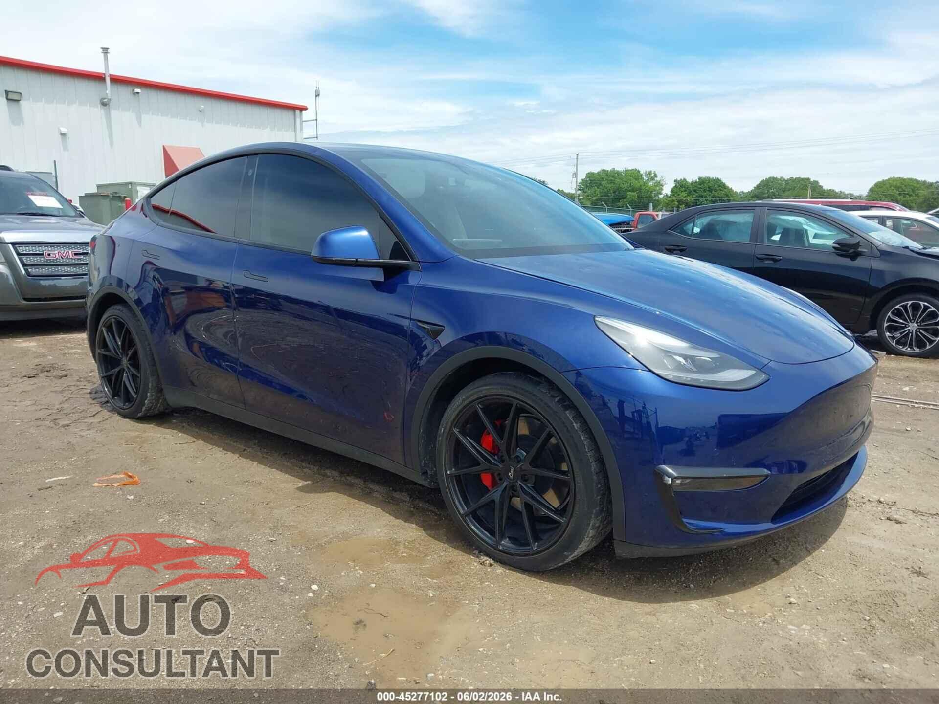 TESLA MODEL Y 2021 - 5YJYGDEF7MF269218