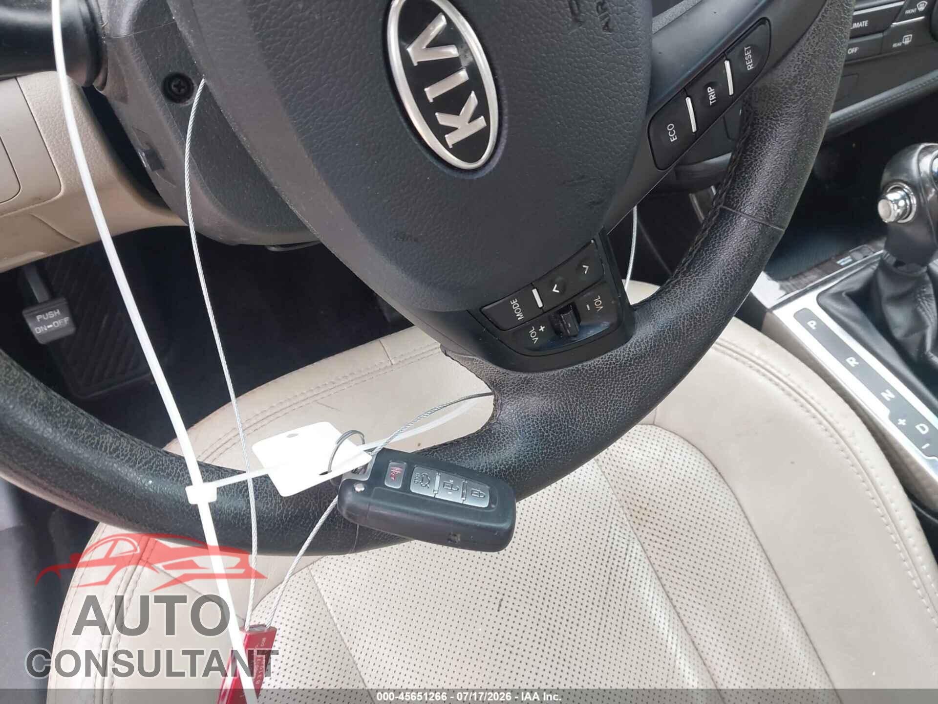 KIA OPTIMA 2011 - KNAGN4A77B5064672