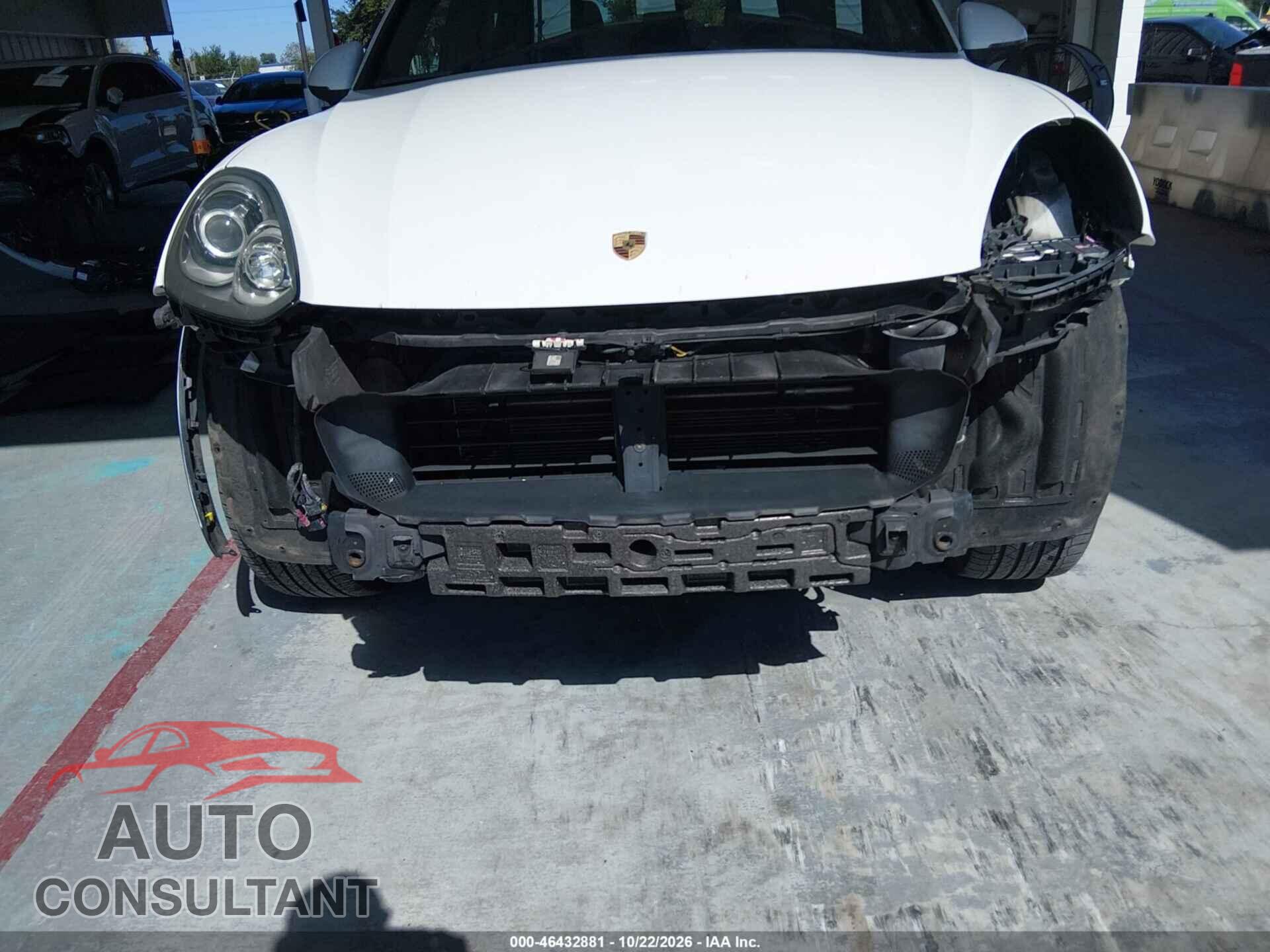 PORSCHE CAYENNE 2018 - WP1AA2A20JKA00940