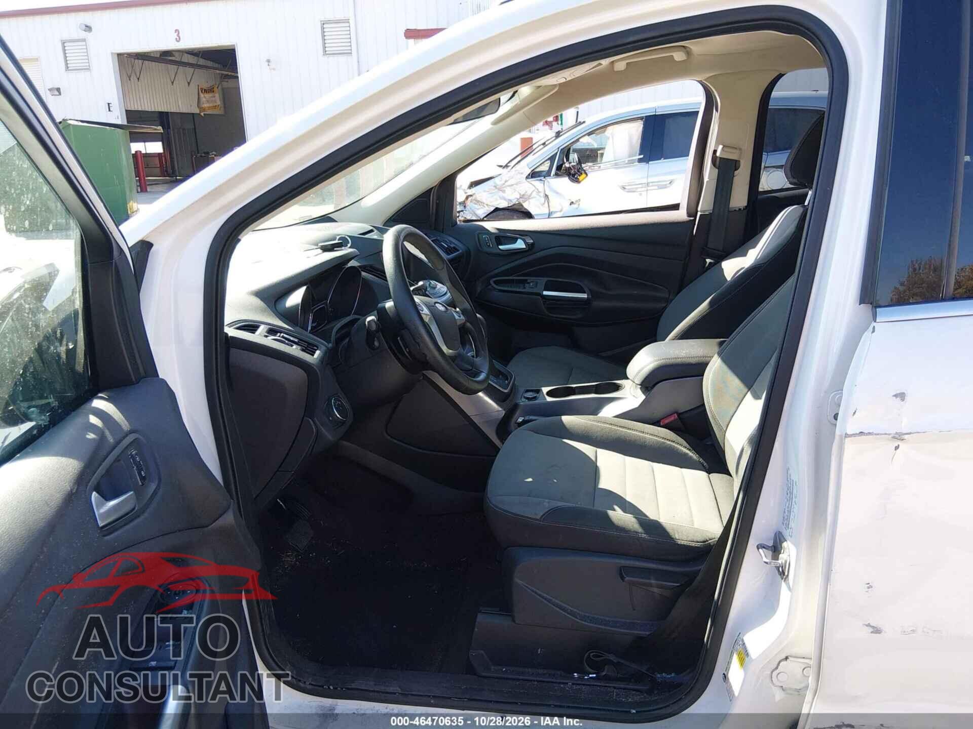 FORD ESCAPE 2013 - 1FMCU0GX4DUB96071