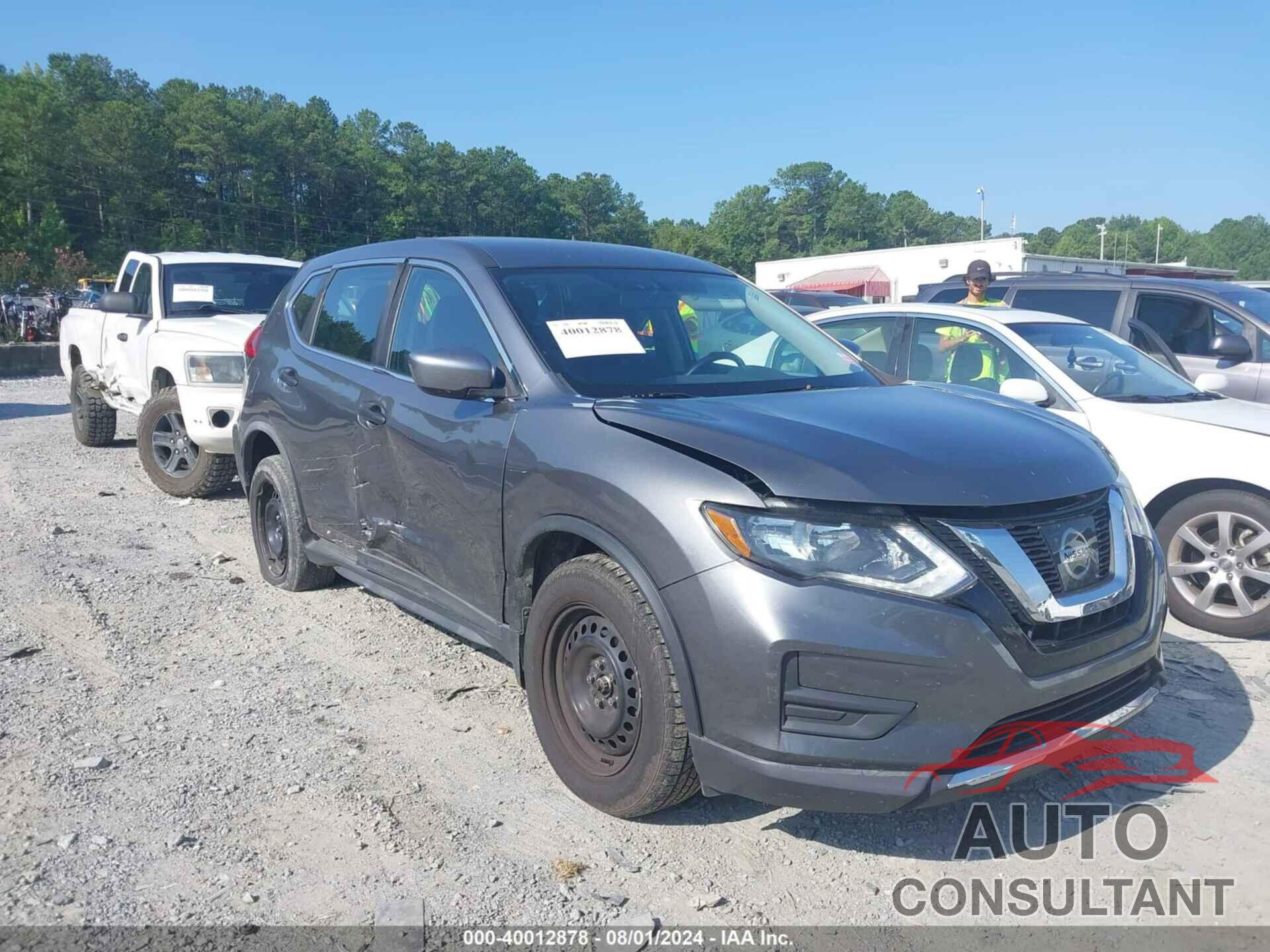 NISSAN ROGUE 2017 - KNMAT2MV2HP604102