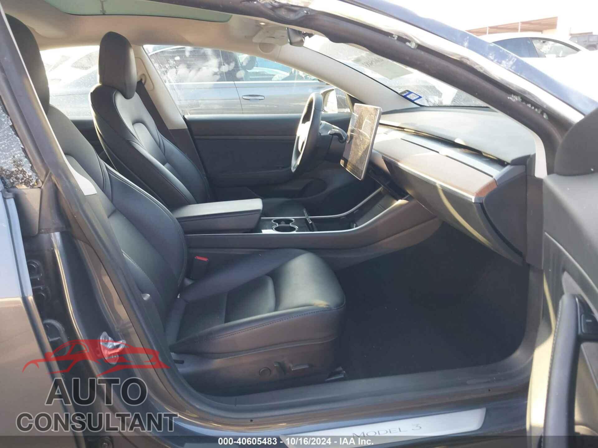 TESLA MODEL 3 2020 - 5YJ3E1EA0LF643928