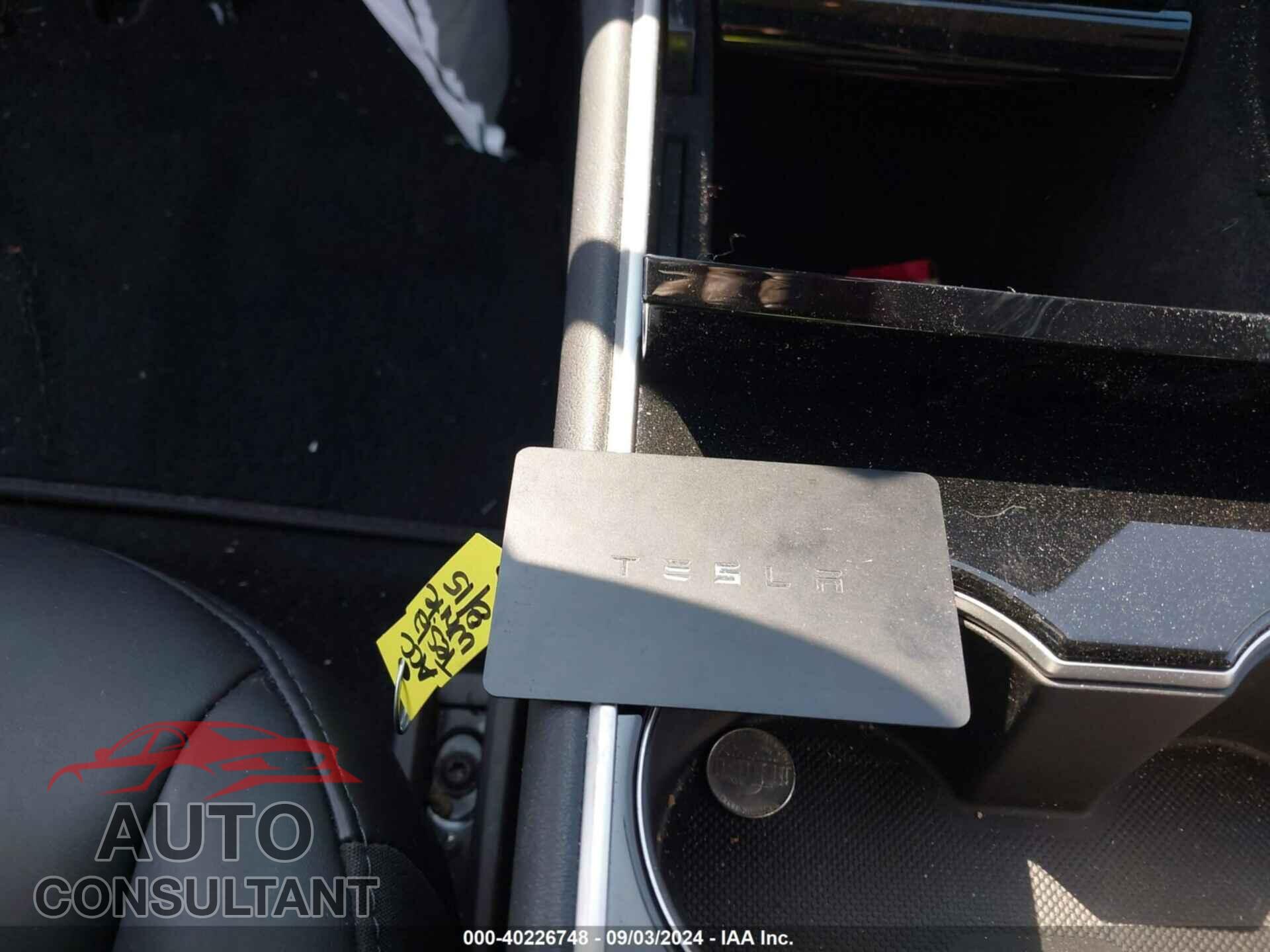 TESLA MODEL 3 2020 - 5YJ3E1EB9LF621029