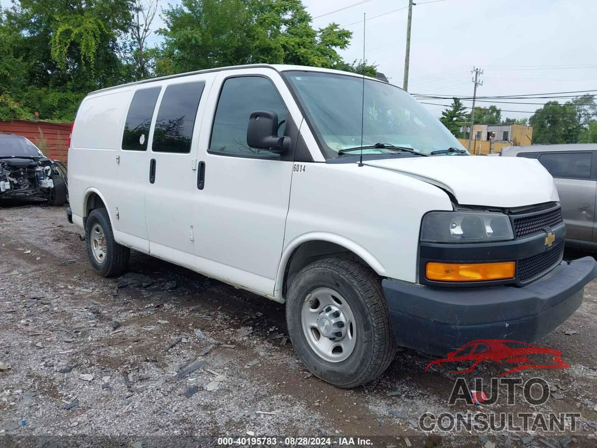 CHEVROLET EXPRESS 2500 2018 - 1GCWGAFP8J1286014