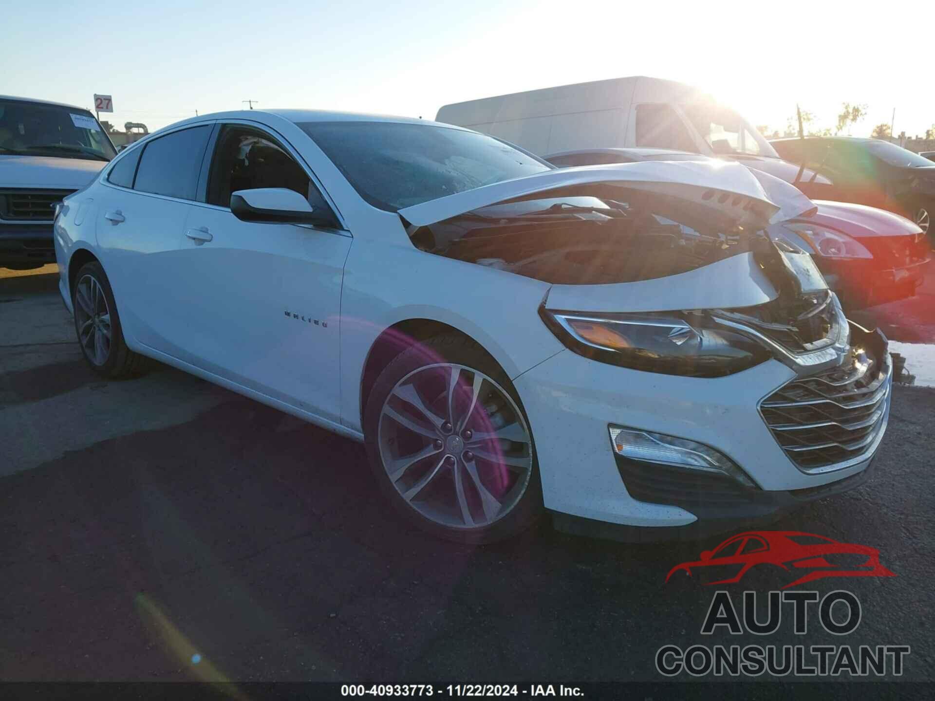 CHEVROLET MALIBU 2021 - 1G1ZD5ST3MF051682