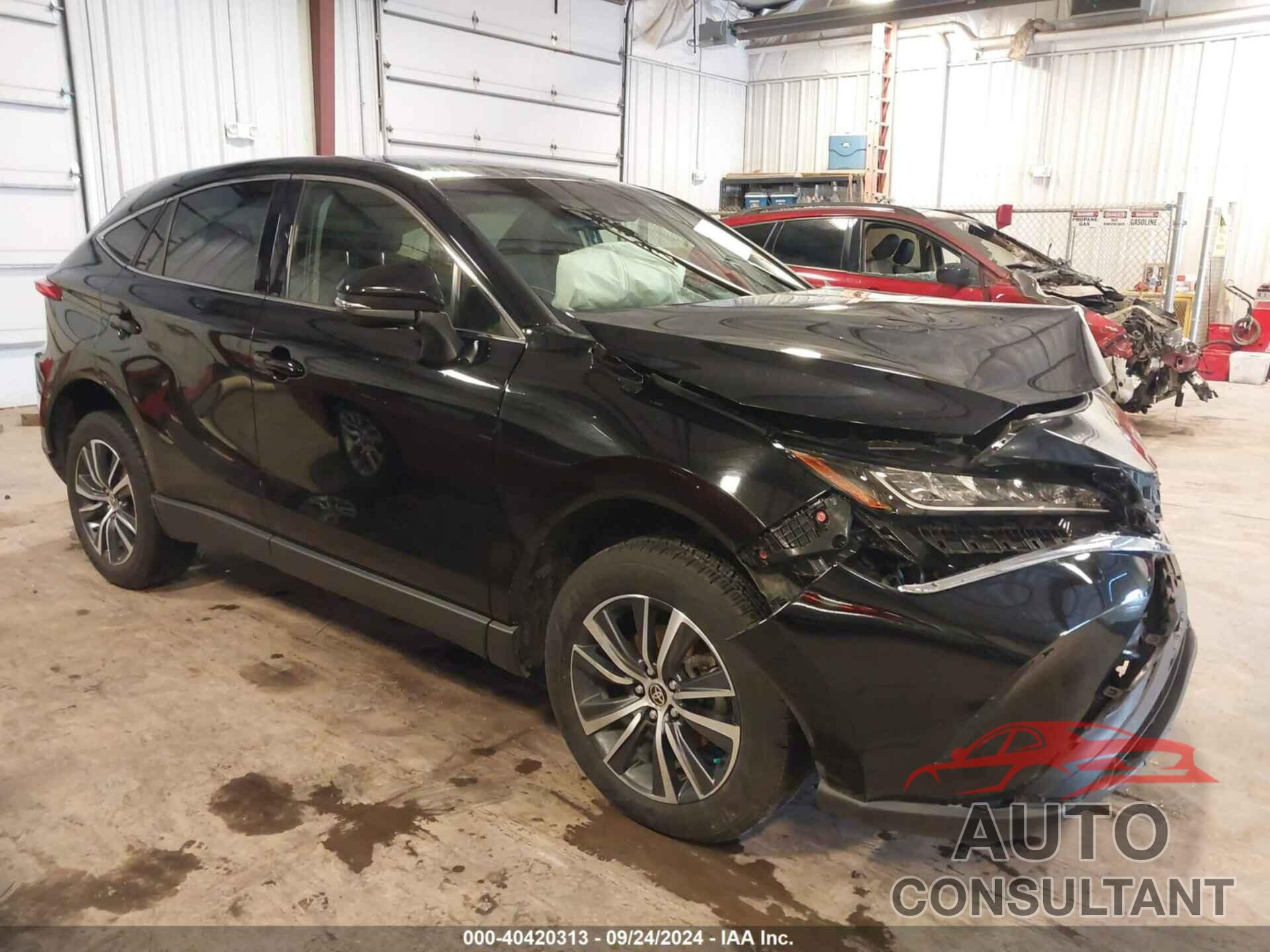 TOYOTA VENZA 2022 - JTEAAAAH3NJ107892