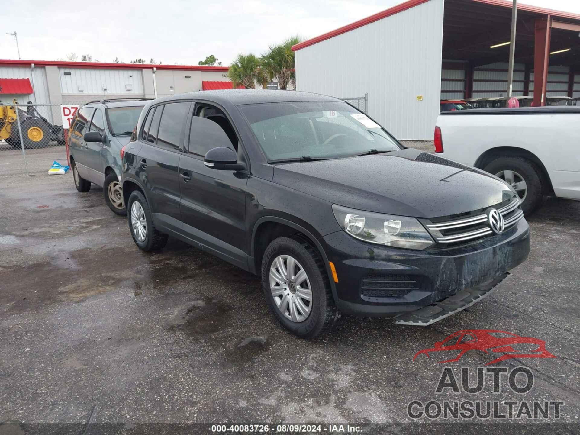 VOLKSWAGEN TIGUAN 2017 - WVGAV7AX0HK048846