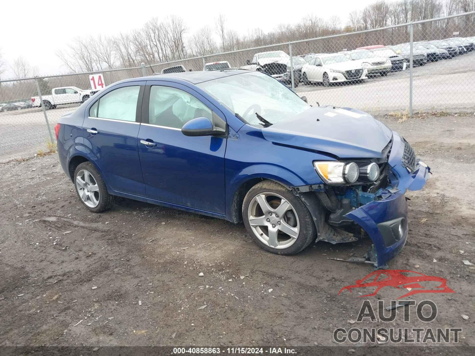CHEVROLET SONIC 2013 - 1G1JE5SG8D4143041