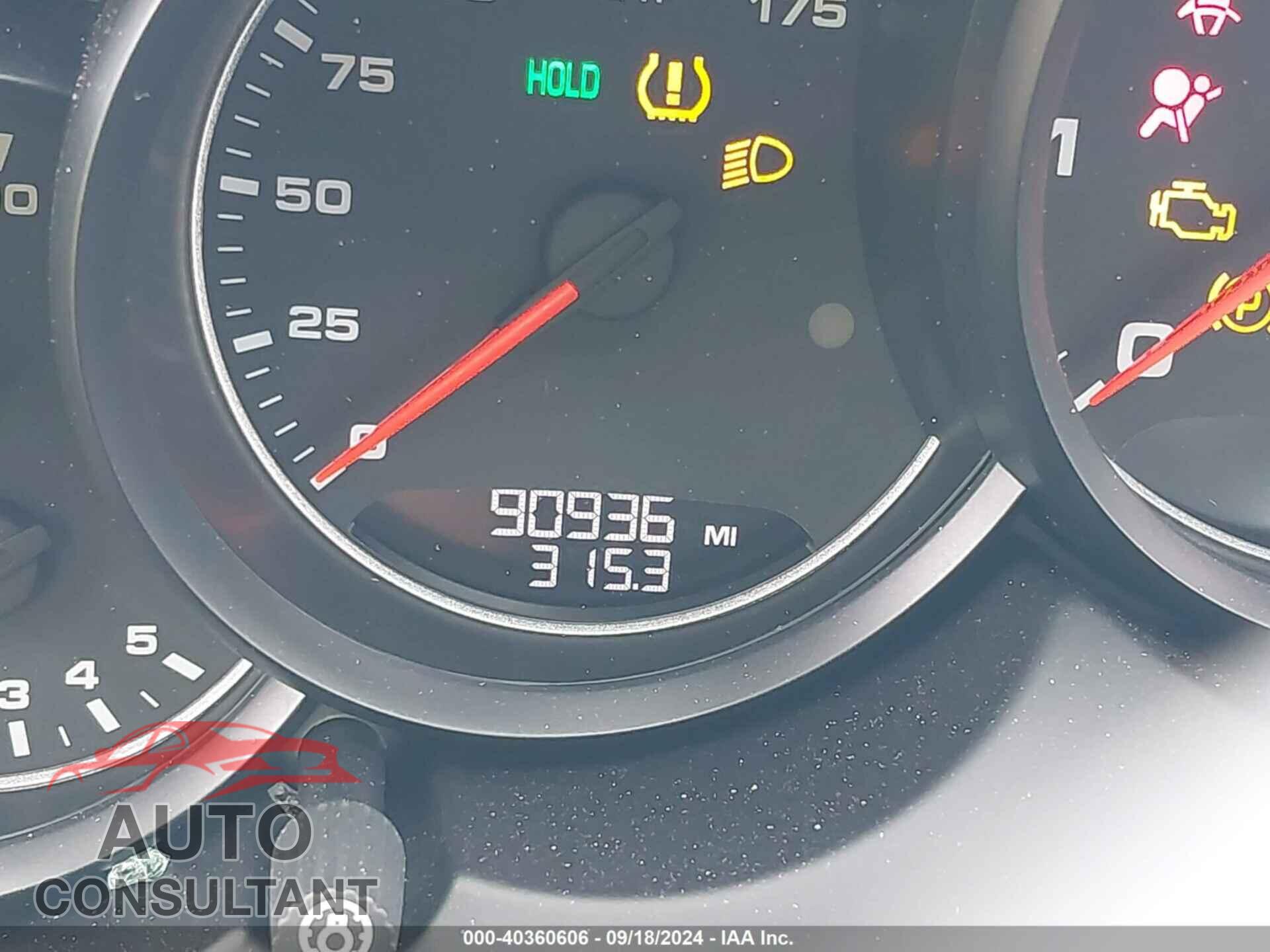PORSCHE CAYENNE 2017 - WP1AA2A21HKA83255