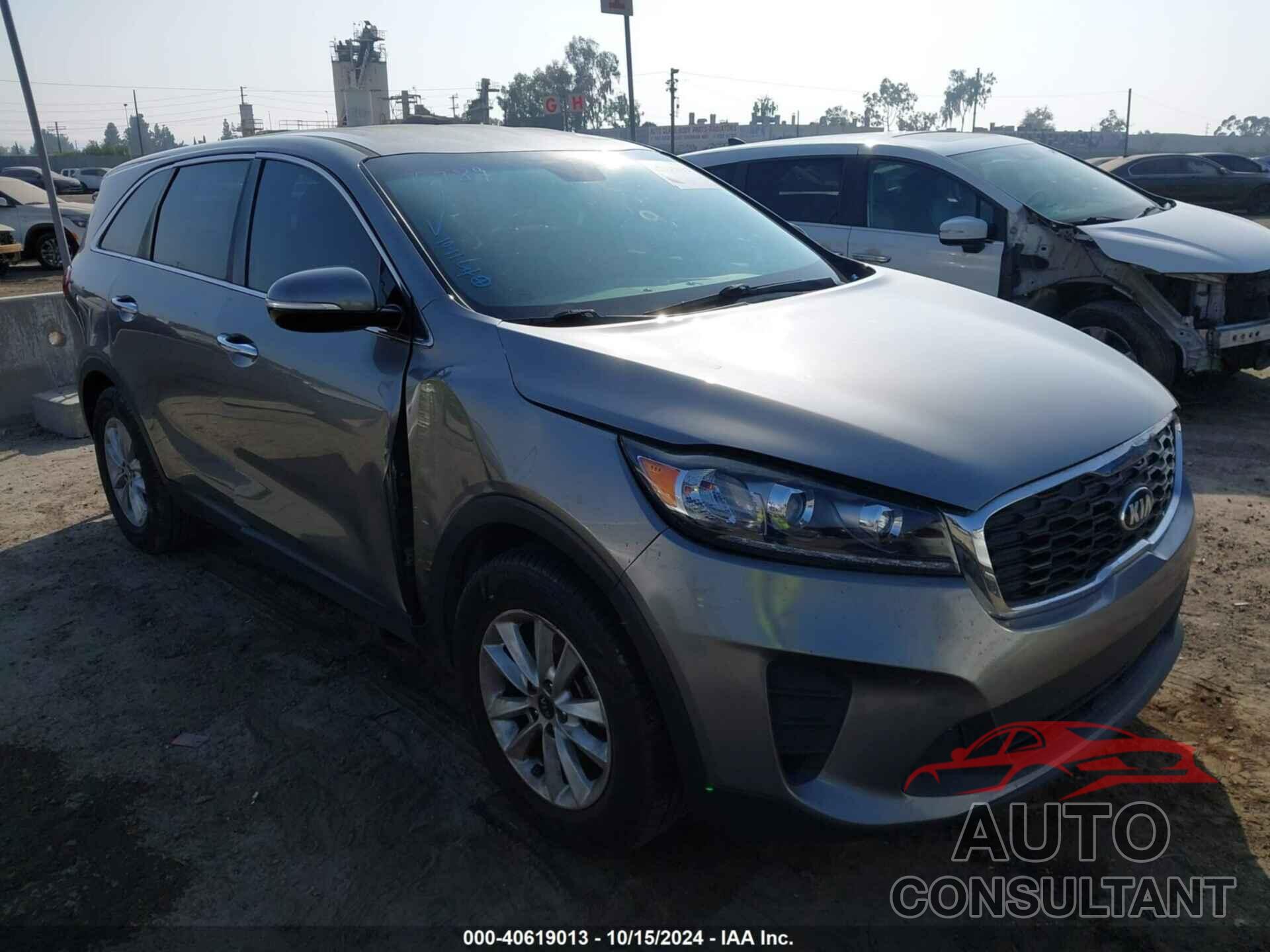 KIA SORENTO 2019 - 5XYPG4A36KG503913