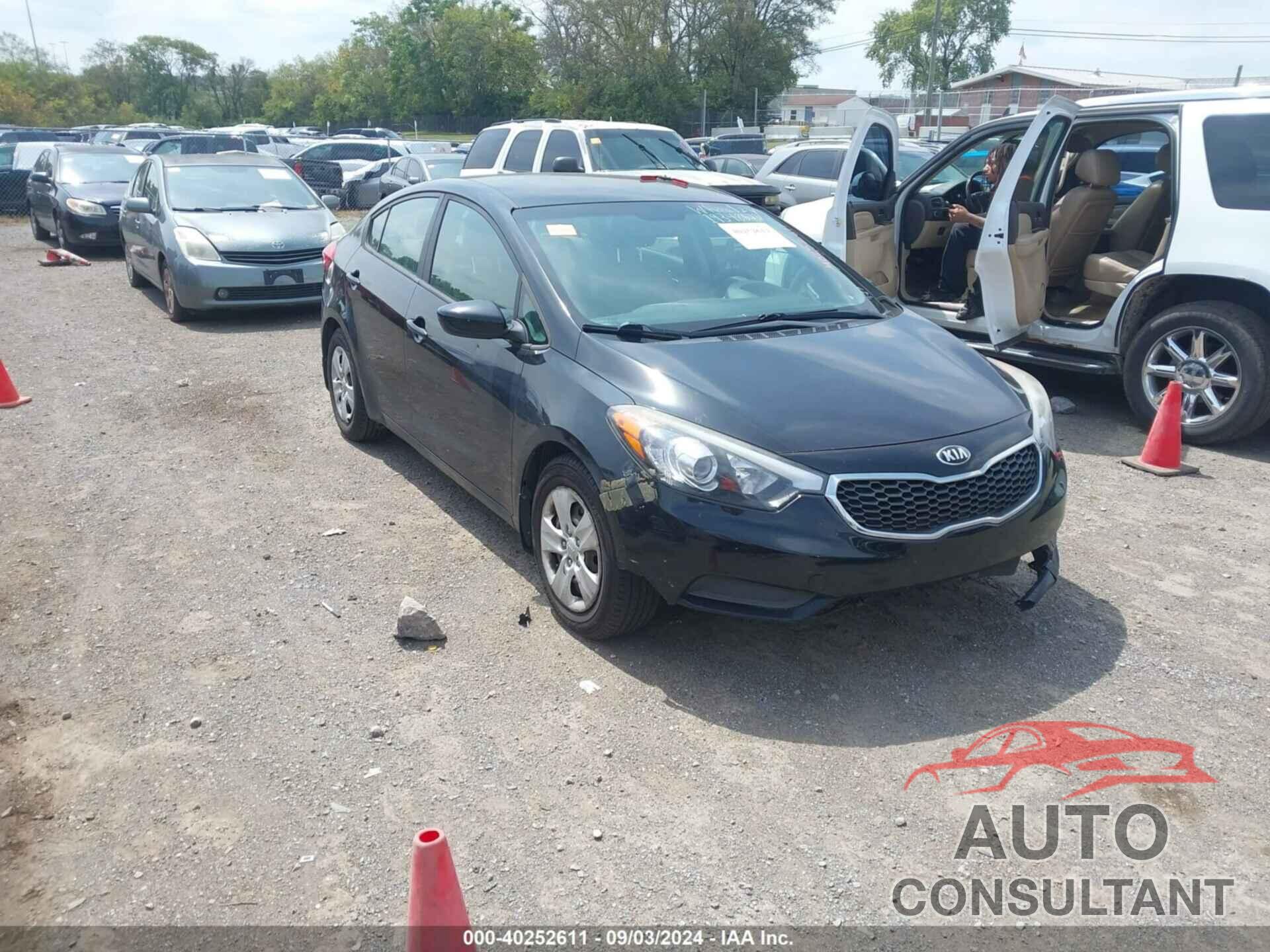KIA FORTE 2016 - KNAFK4A61G5610126