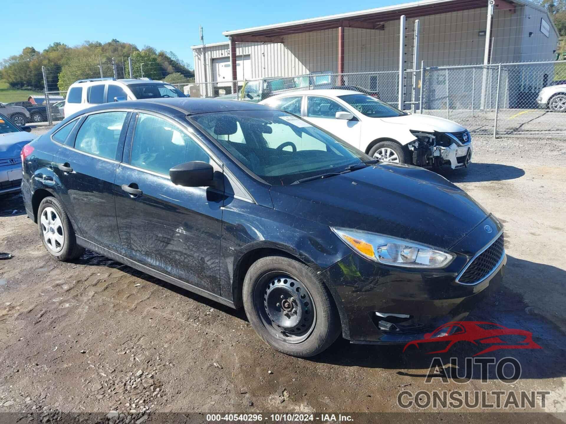 FORD FOCUS 2018 - 1FADP3E27JL221822