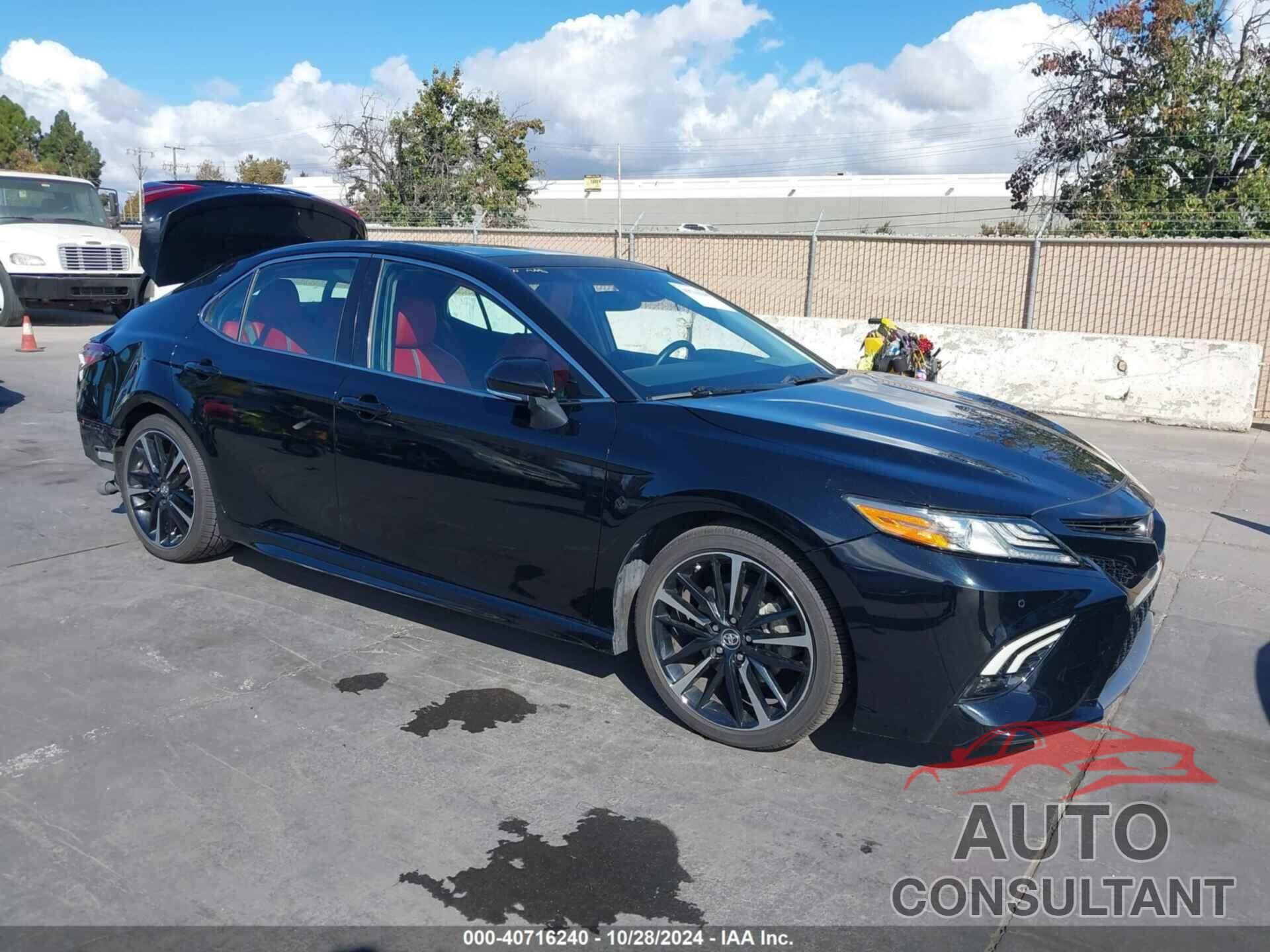 TOYOTA CAMRY 2018 - 4T1B61HK5JU030894