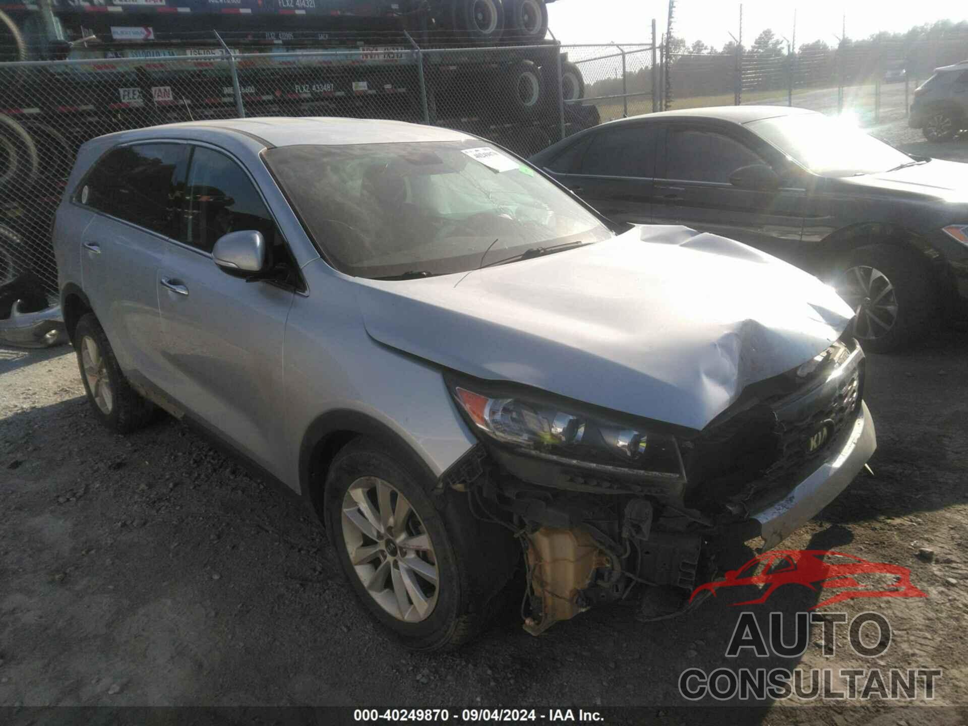 KIA SORENTO 2019 - 5XYPG4A50KG492005